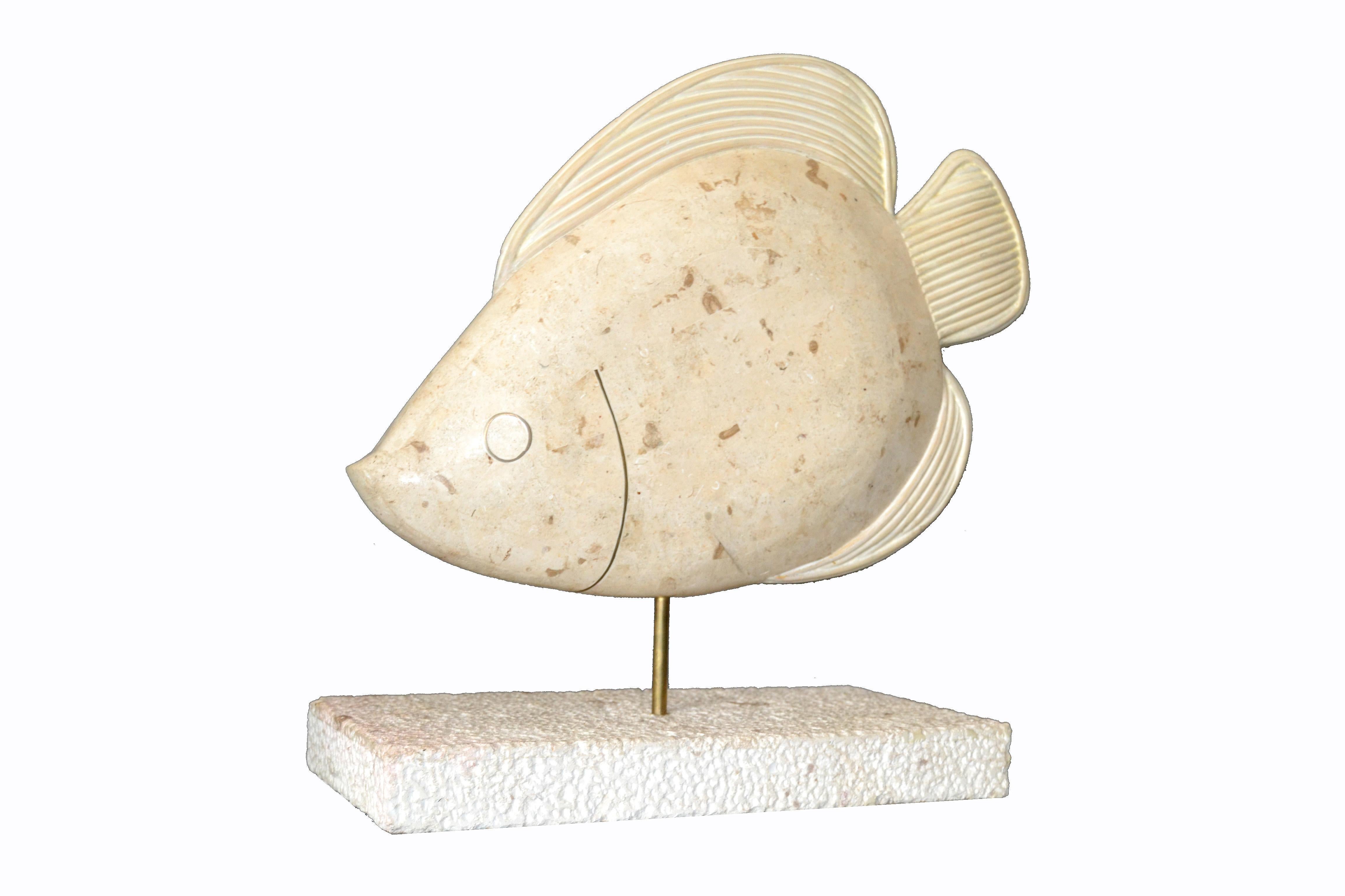 Maitland-Smith Mosaikfisch-Skulptur aus Horn und Koralle mit Messing 4