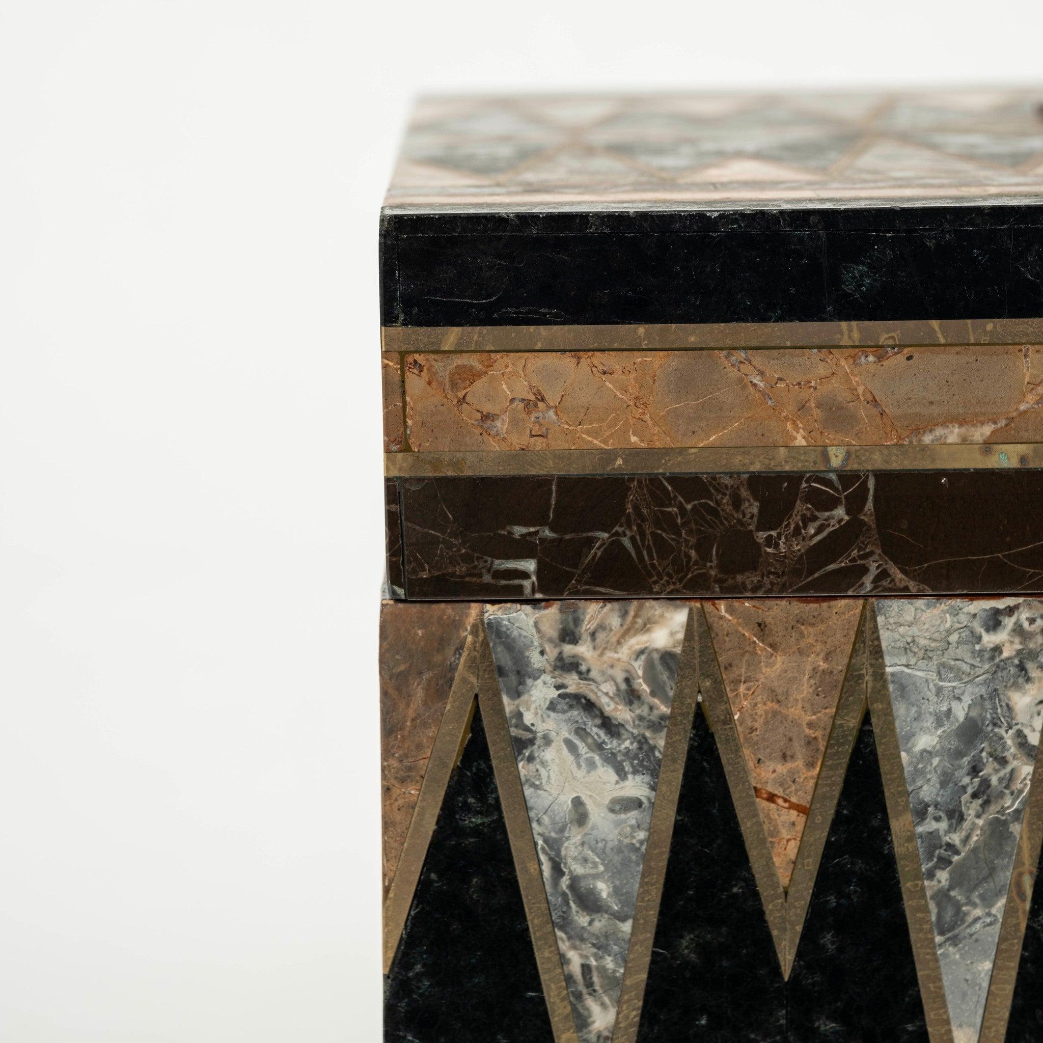 Maitland Smith Tessellated Marble Brass Inlay Box For Sale 4