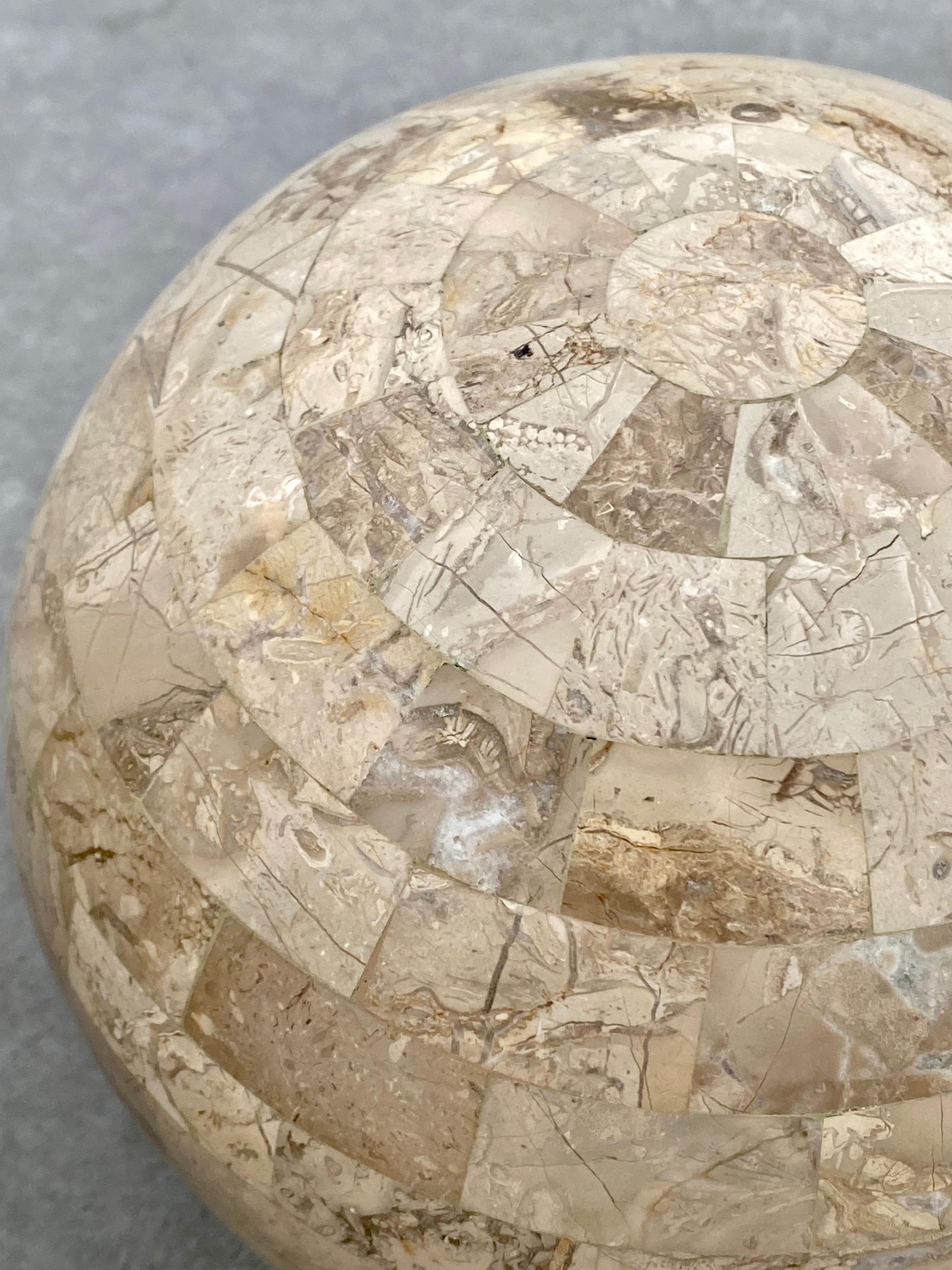 Juego de 3 esferas de mármol teselado Maitland Smith en venta 1