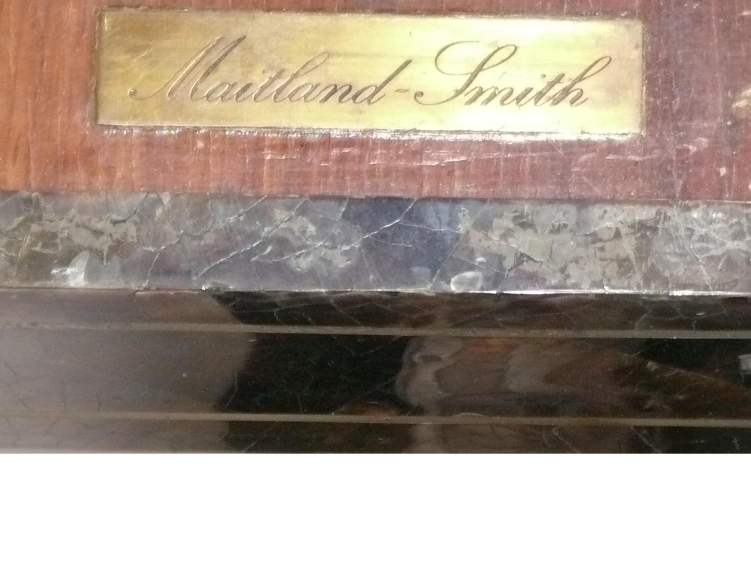 Maitland Smith Tessellated Penshell Schreibtisch oder Bureau Plat Louis IV Stil (Louis XV.) im Angebot
