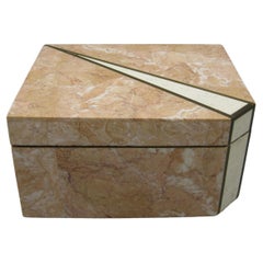 Caja decorativa de alijo Maitland Smith de piedra teselada y latón del Renacimiento Art Decó