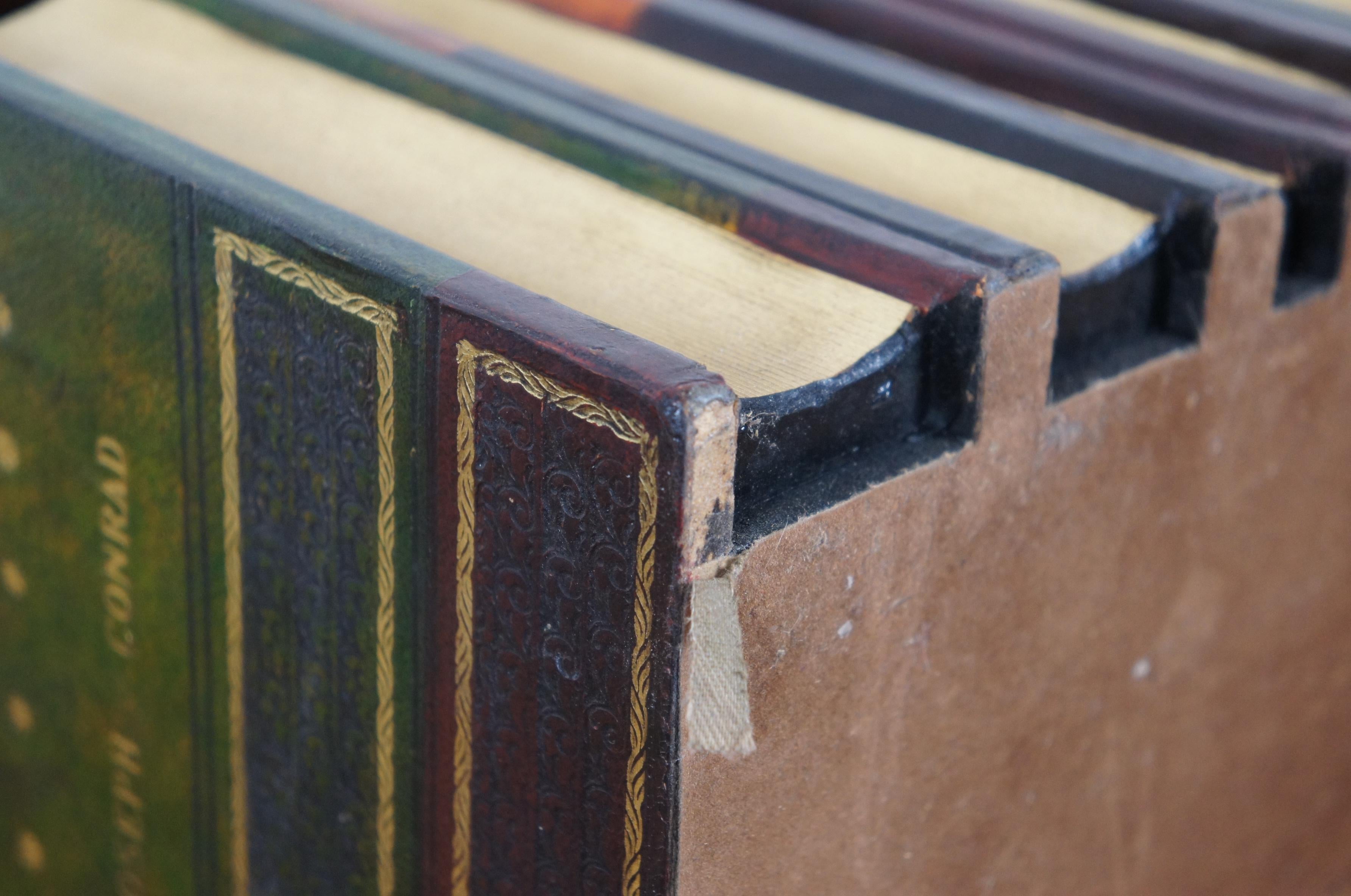 Maitland Smith Caja para libros de imitación de cuero con herramientas 16