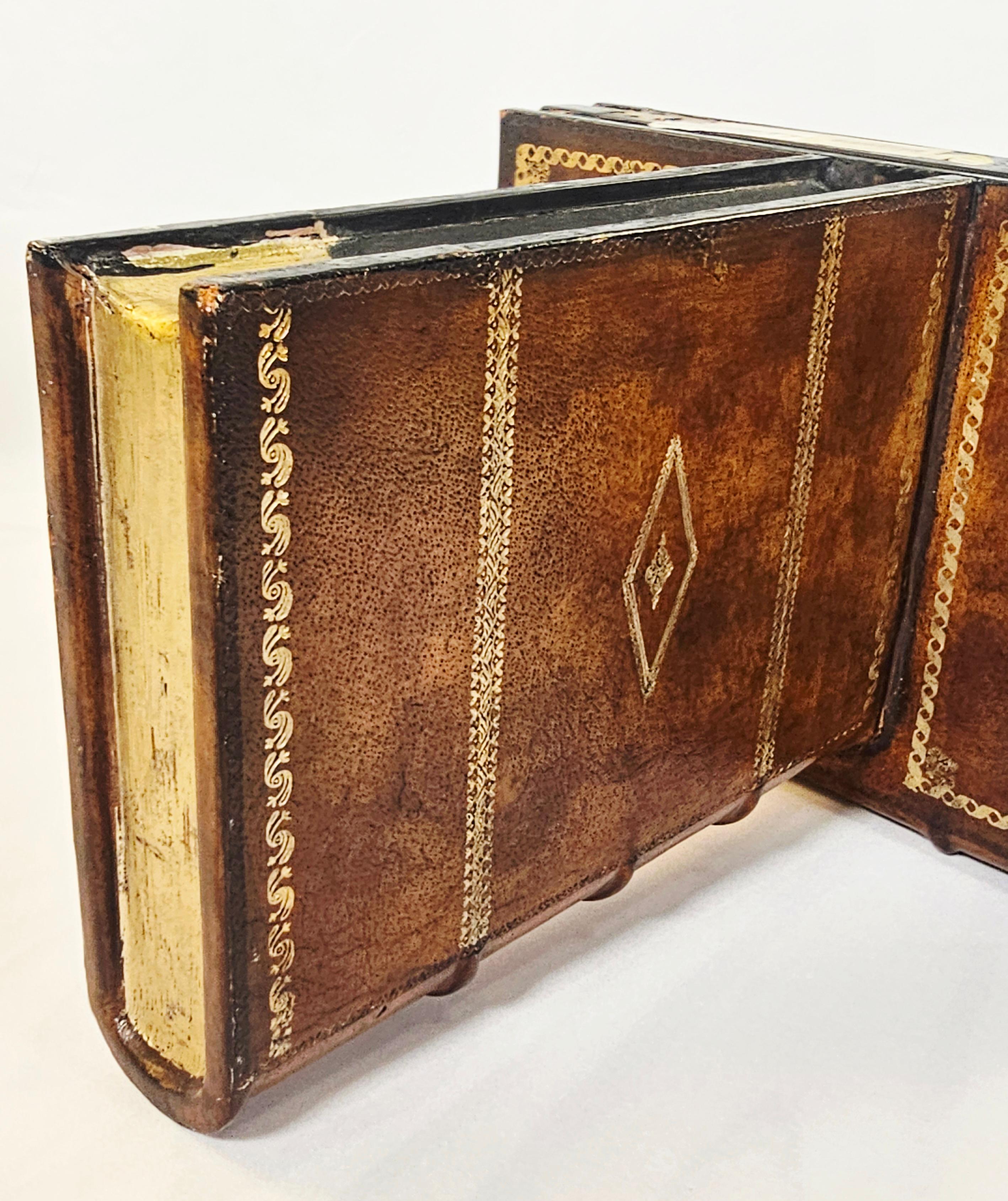 Maitland Smith, staffa per libri in pelle Trompe L'Oeil in vendita 4