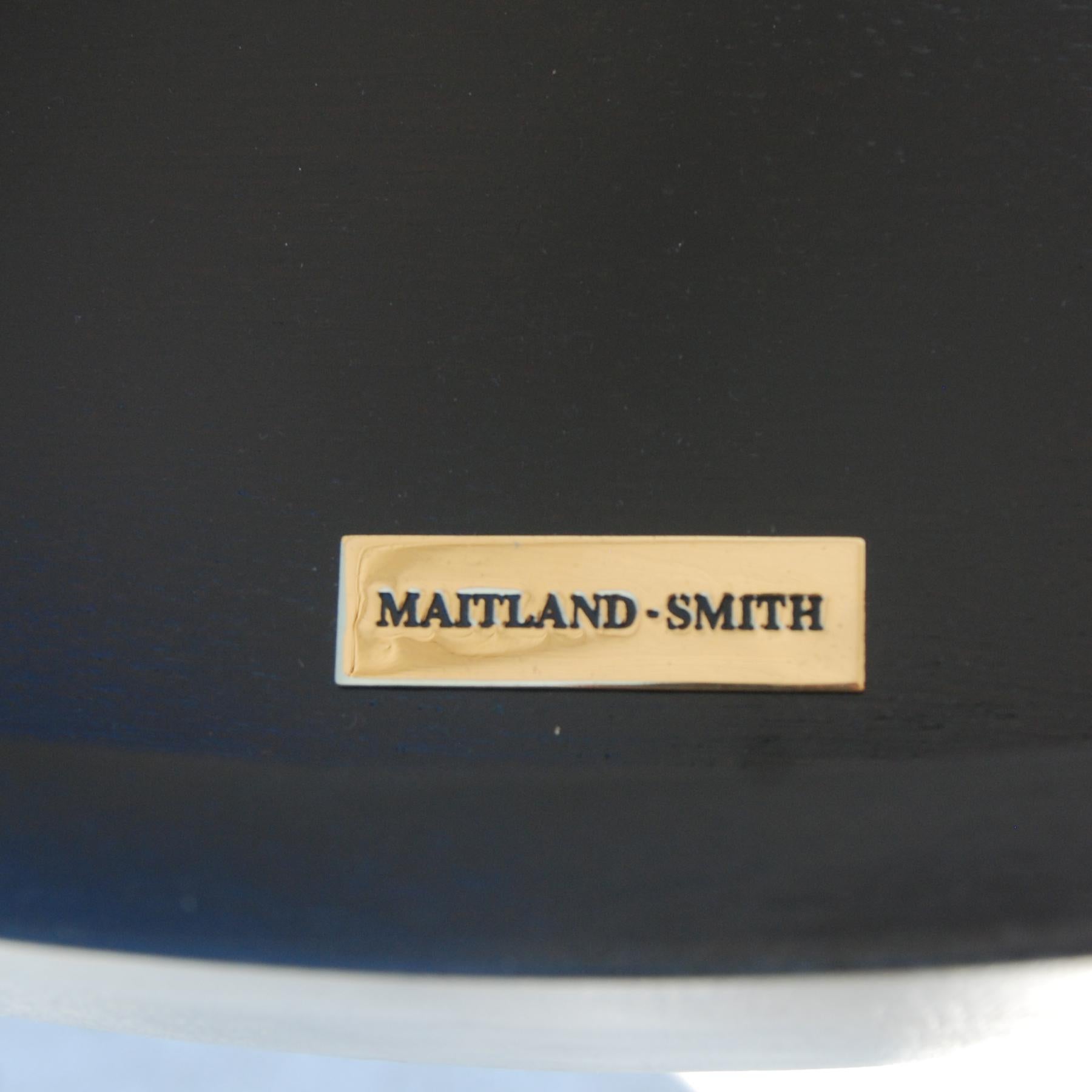Acajou Table de nuit ou table d'extrémité de style vénitien Maitland Smith en vente