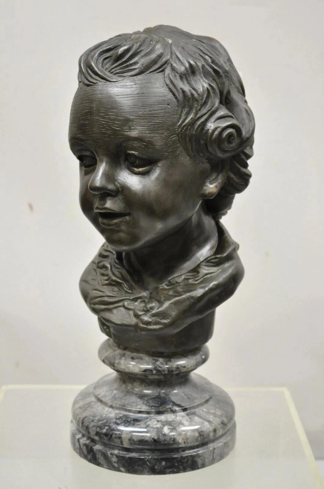 Scultura di bronzo con testa di ragazzo su base di marmo di Maitland Smith, stile vittoriano, 19