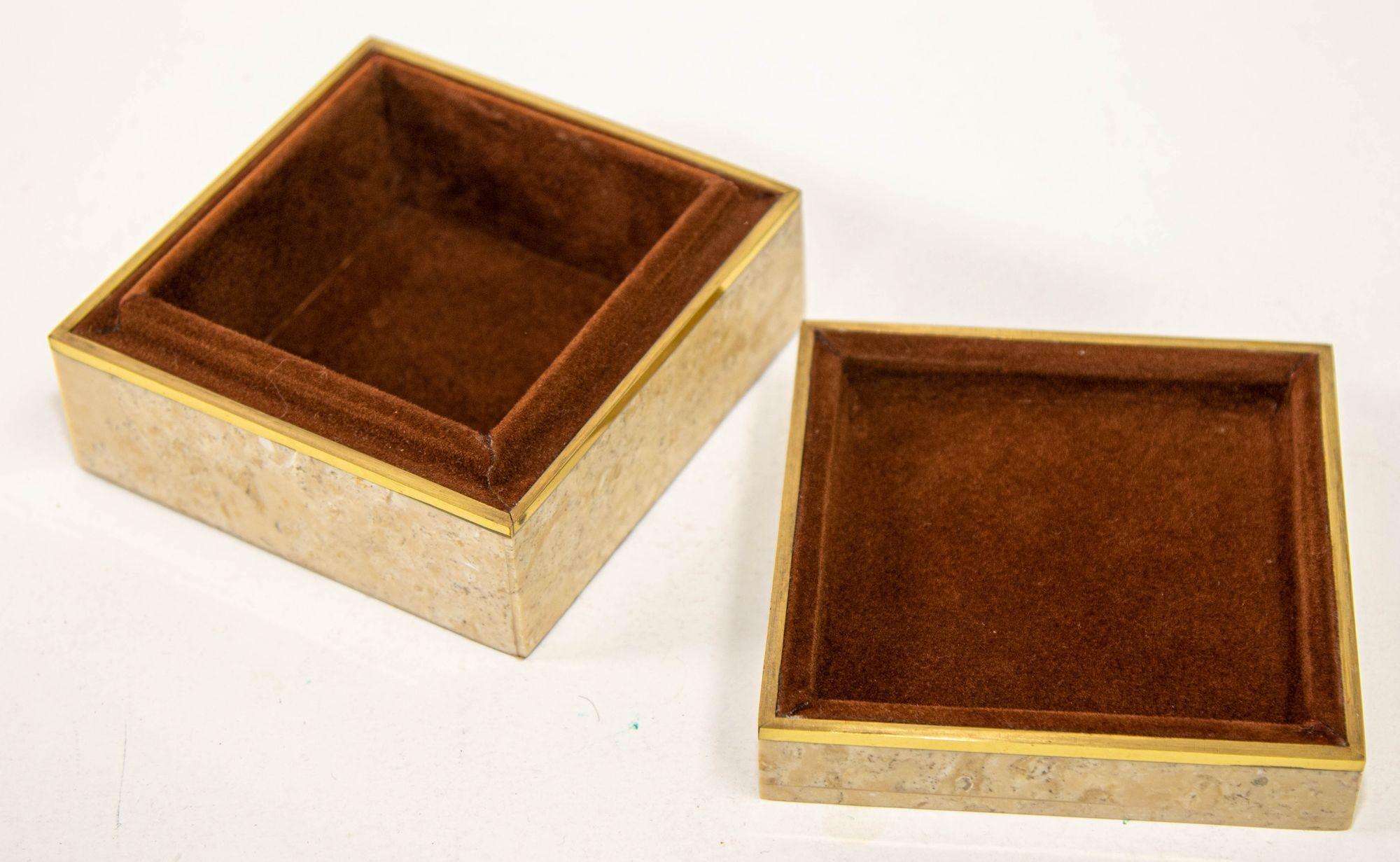 Hand-Crafted Maitland Smith Vintage Tessellated Stone Travertine Box 1970s For Sale