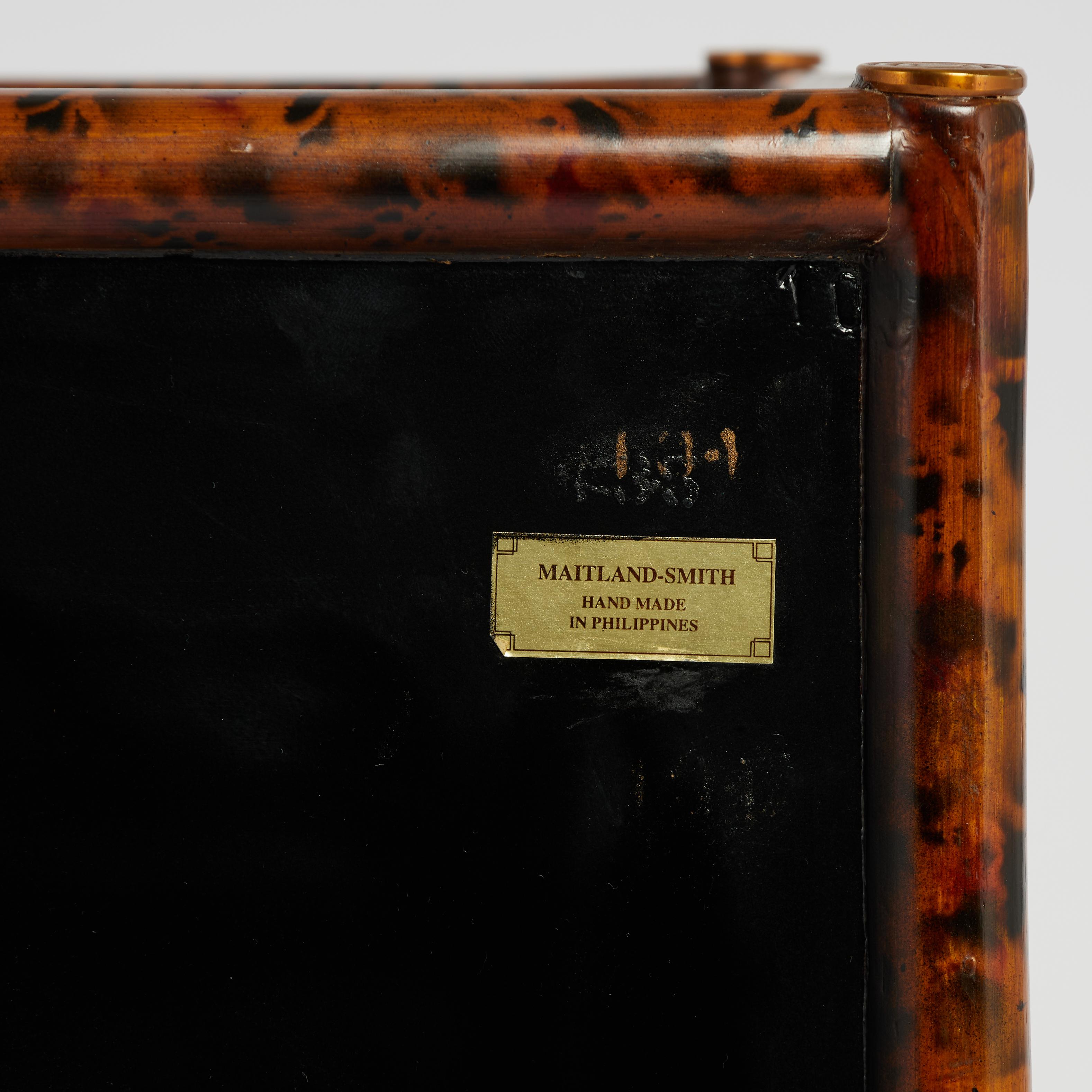 Maitland-Smith Vintage-Schrank mit zwei Türen aus Kunstbambus und Lack im Angebot 7