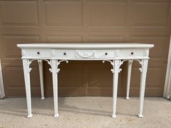 Table console Chippendale en acajou sculpté laqué blanc de Maitland Smith