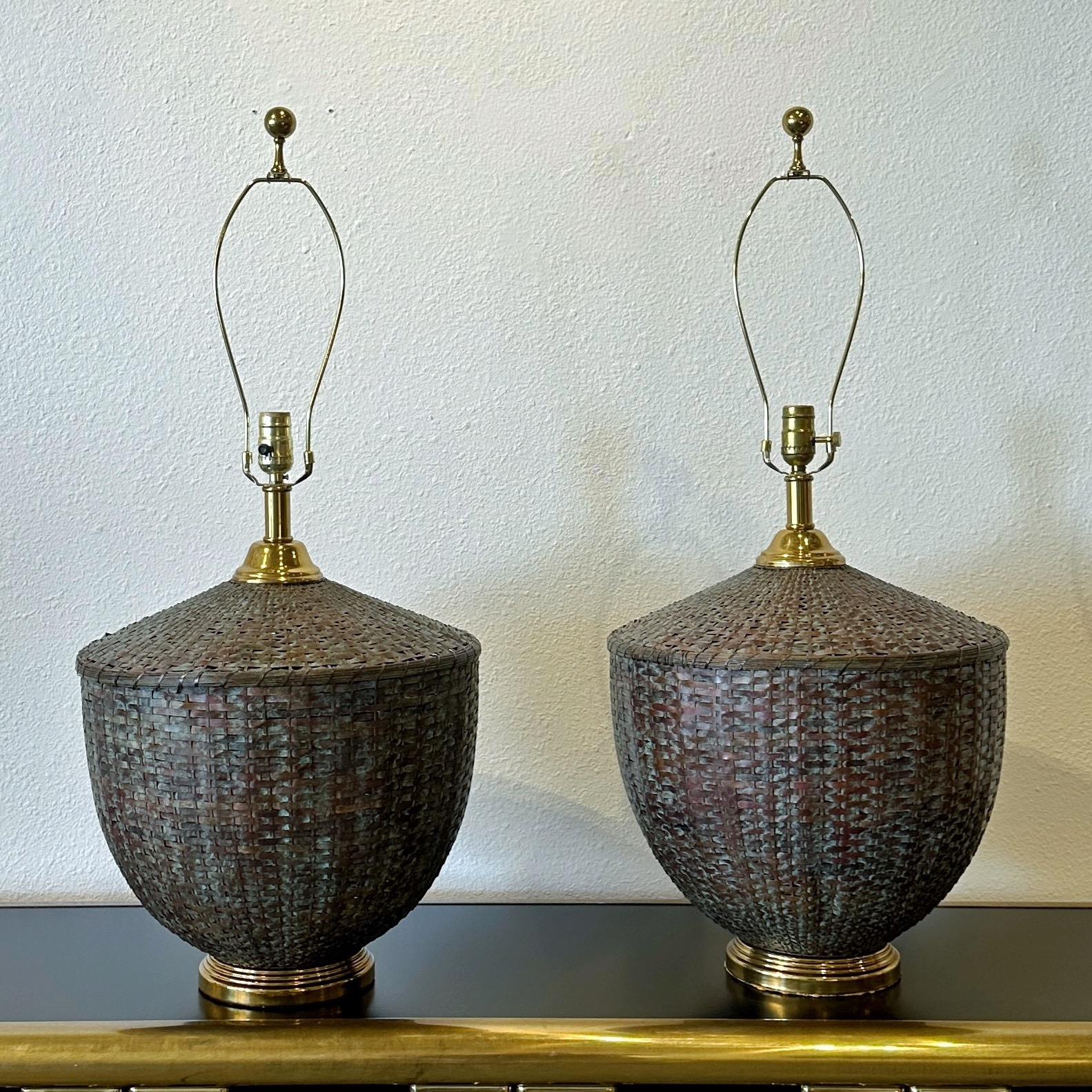 Hollywood Regency Maitland Smith Woven Patinated Copper and Brass Table Lamps ca 1970s For Sale