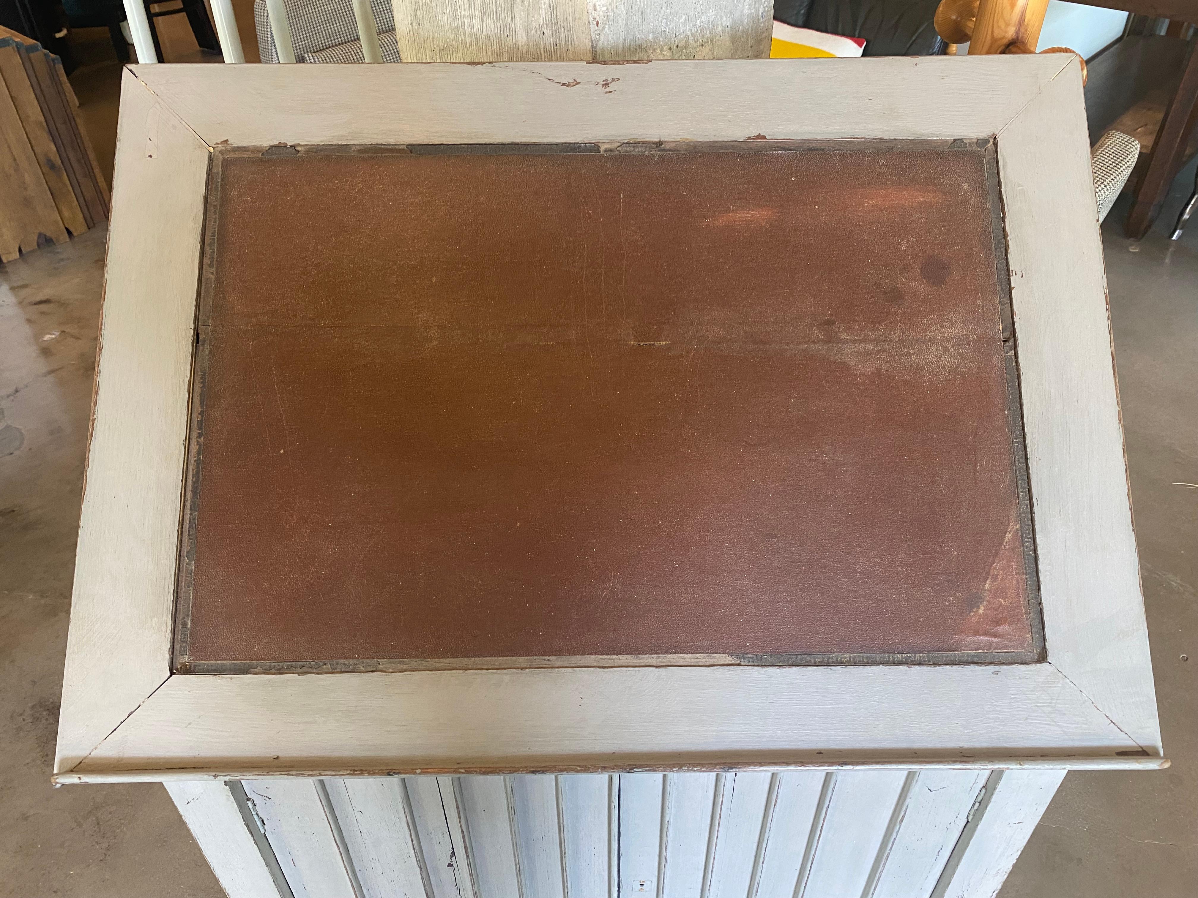 Maitre d' Desk or Lectern, France, 1920's In Good Condition In Austin, TX
