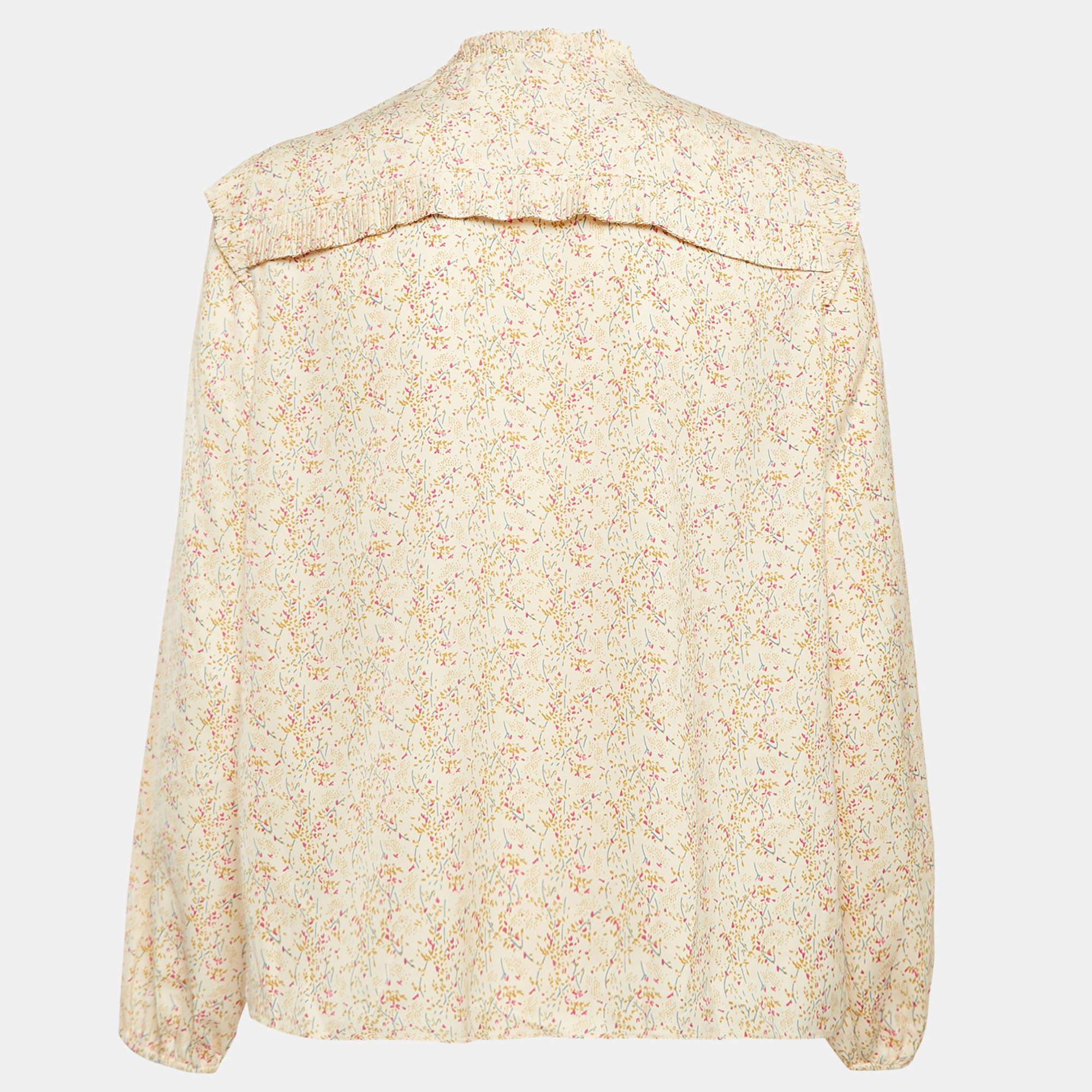 Find great style and comfort while wearing this designer top. Tailored using the best fabrics the creation has been given immense detail. Style it with a pair of jeans and flats.