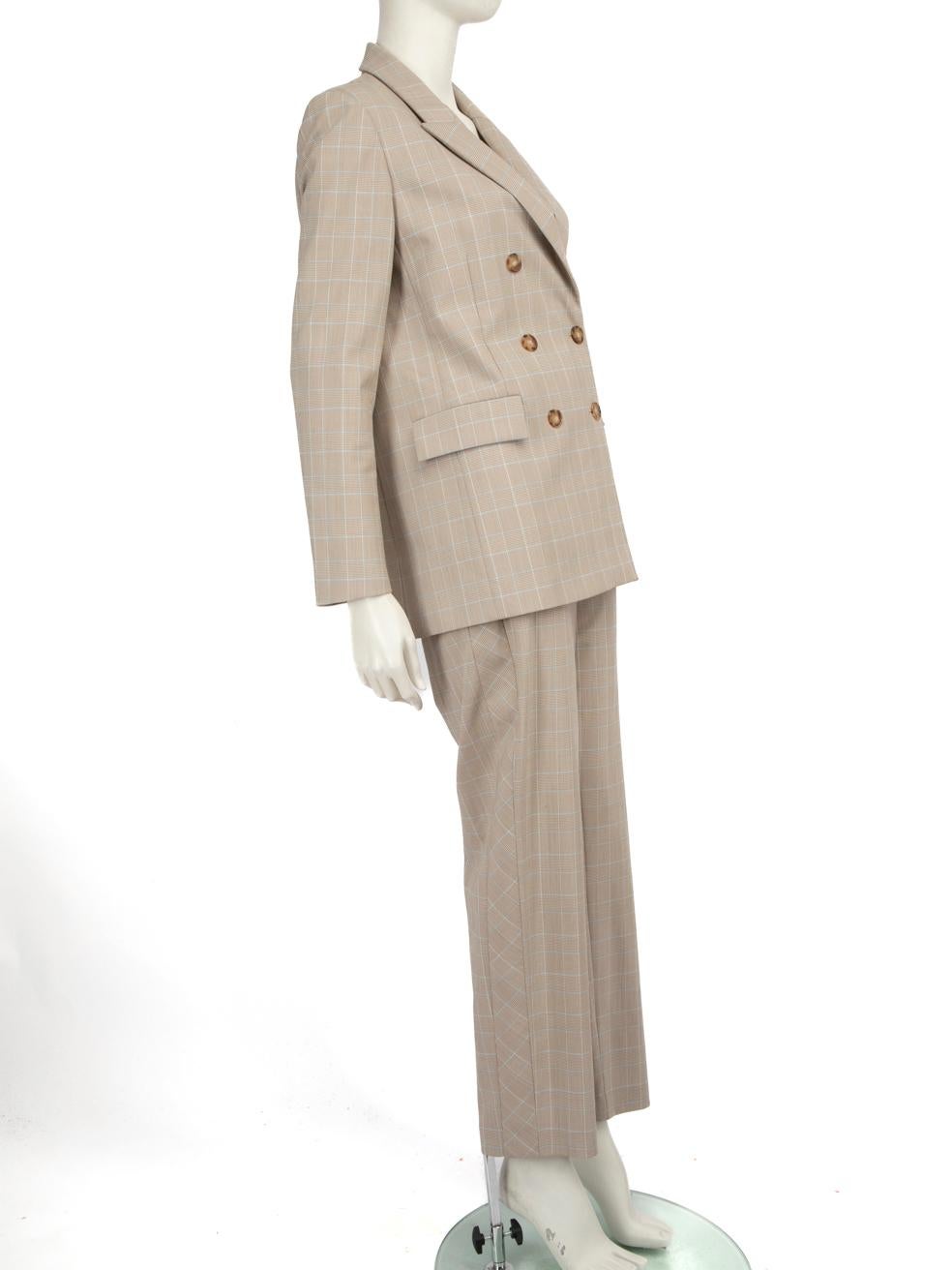 CONDITION is Very Good. Hardly any visible wear to the matching set is evident on this used Maje designer resale item.

Details


Beige

Polyester

Matching set

Tartan print

Double breasted jacket

2x Front pockets

Tapered trousers

Belt