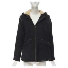 MAJE manteau noir à dos évasé entièrement doublé de shearling et garni de cuir FR36 S