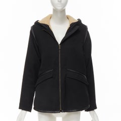 MAJE manteau noir à dos évasé entièrement doublé de shearling et garni de cuir FR36 S
