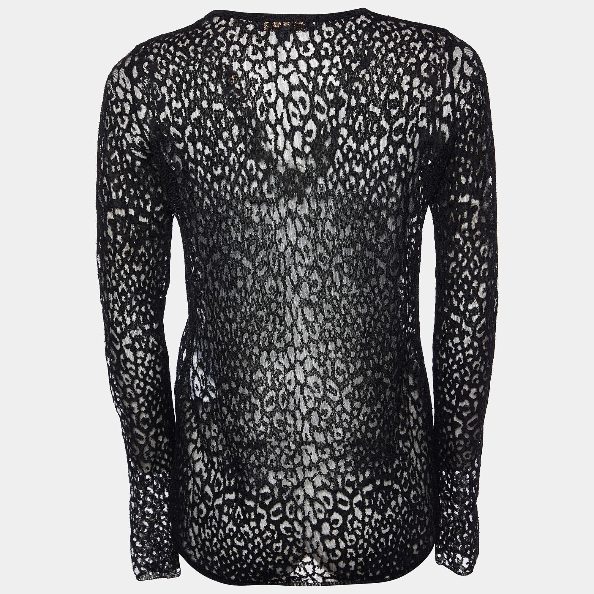 Este top de diseño te aportará estilo y comodidad. Confeccionada con los mejores tejidos, la creación se ha realizado con todo lujo de detalles. Combínala con unos vaqueros y unas bailarinas.
