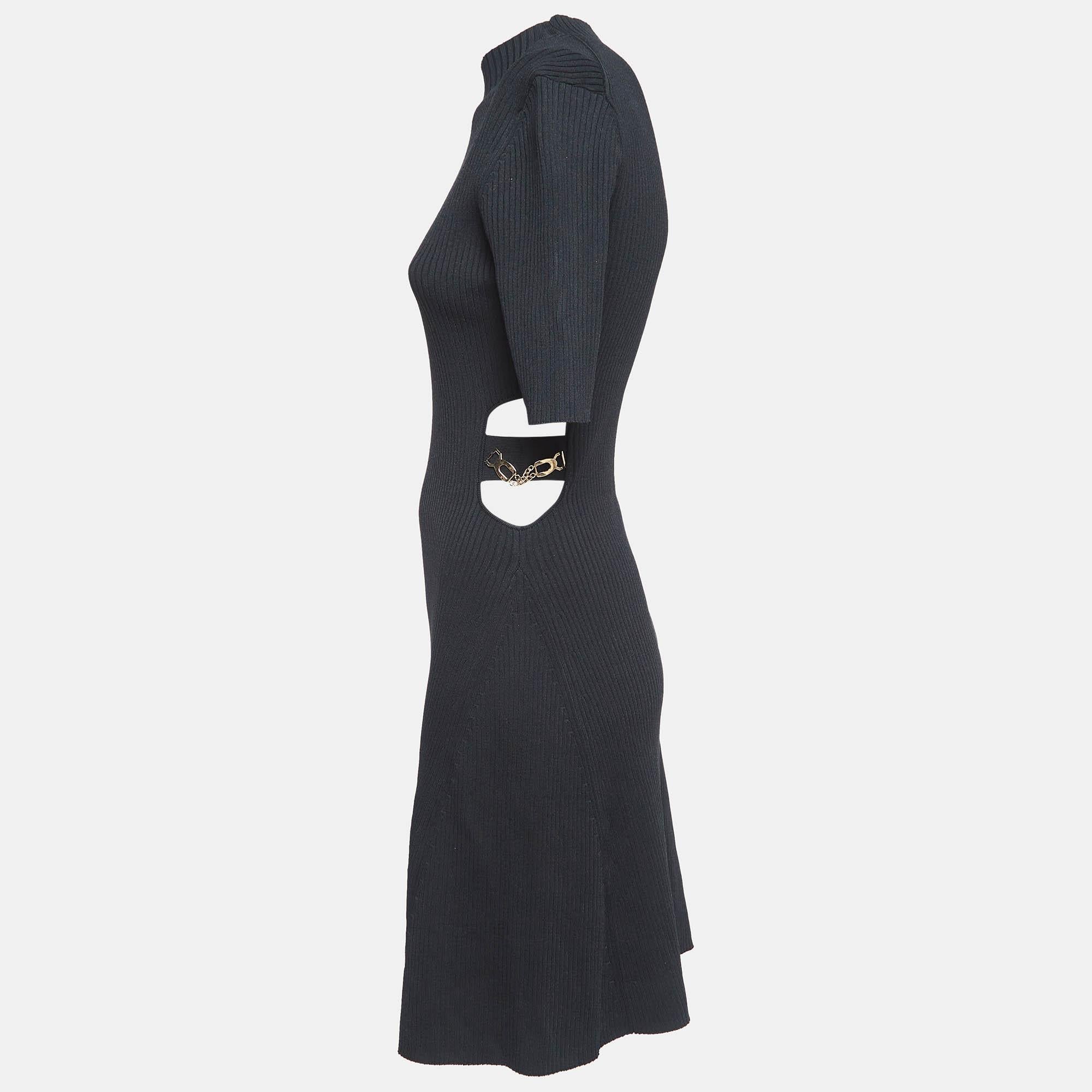 Experience the joy of expert tailoring with this designer dress for women. Meticulously made it offers a flawless fit and luxe details ensuring unmatched comfort. This beautiful creation will elevate your style effortlessly.