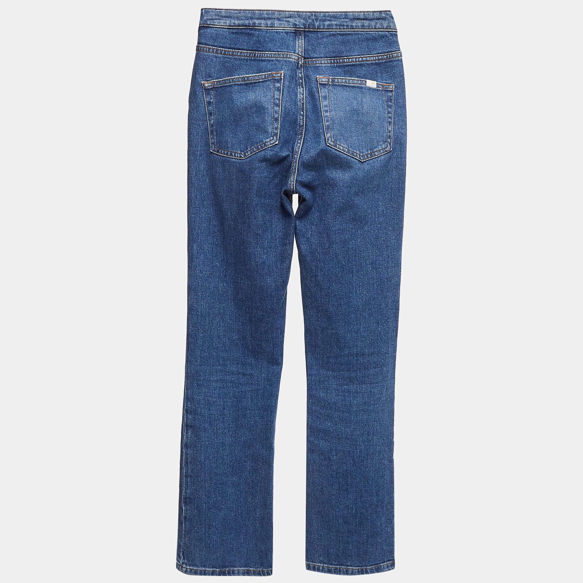 Impeccably tailored jeans are a staple in a well curated wardrobe. These designer jeans are finely sewn to give you the desired look and all day comfort.