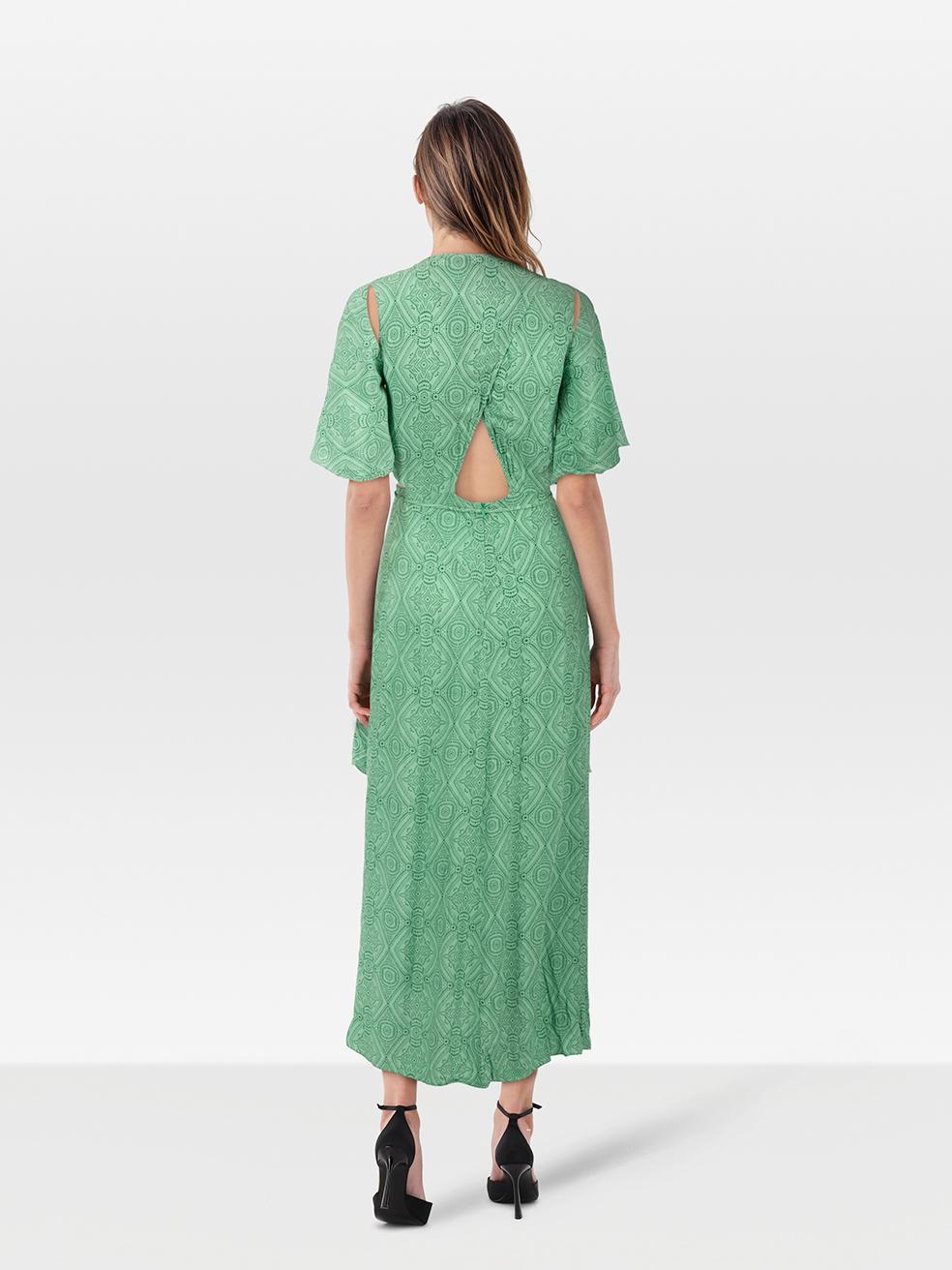 CONDIT ist sehr gut. Das Kleid weist nur minimale Gebrauchsspuren auf. Minimale Abnutzung auf der rechten Seite des Ausschnitts, wo Verfärbungen auf diesem gebrauchten Maje Designer Resale Artikel sichtbar sind.
 

 Einzelheiten
 

 

 Grün
 


