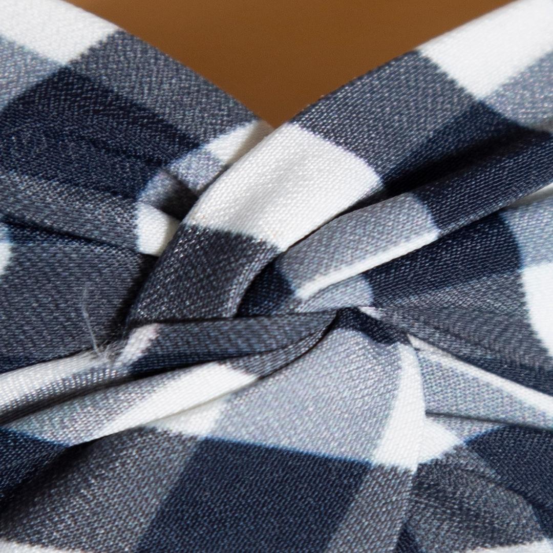 Maje Marineblaue Gingham-Pumps mit Knotendetails Größe IT 39 im Angebot 1