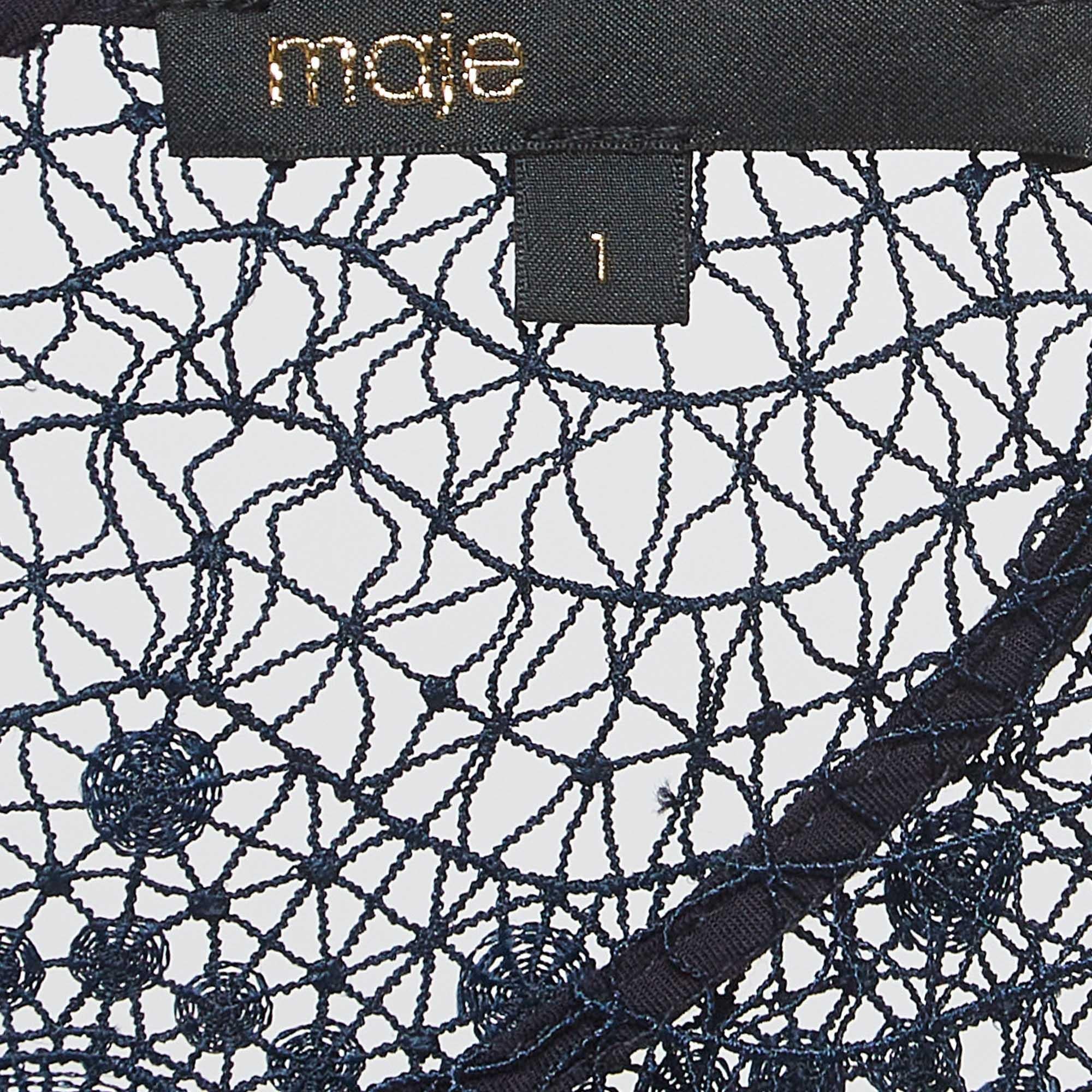 Maje Navy Lace Mini Dress S In Excellent Condition For Sale In Dubai, Al Qouz 2