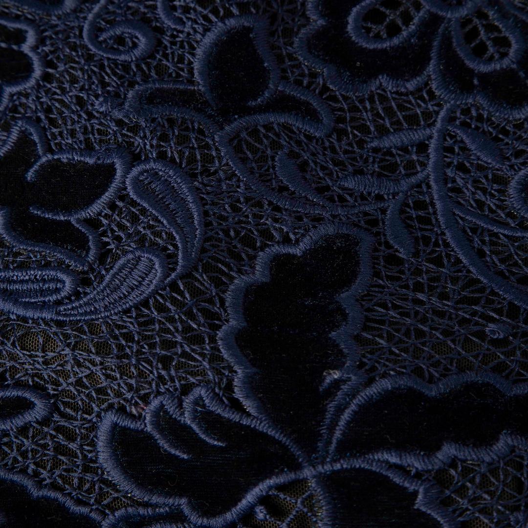 Vestido de encaje floral de terciopelo azul marino Maje Talla M en Bueno estado para la venta en London, GB