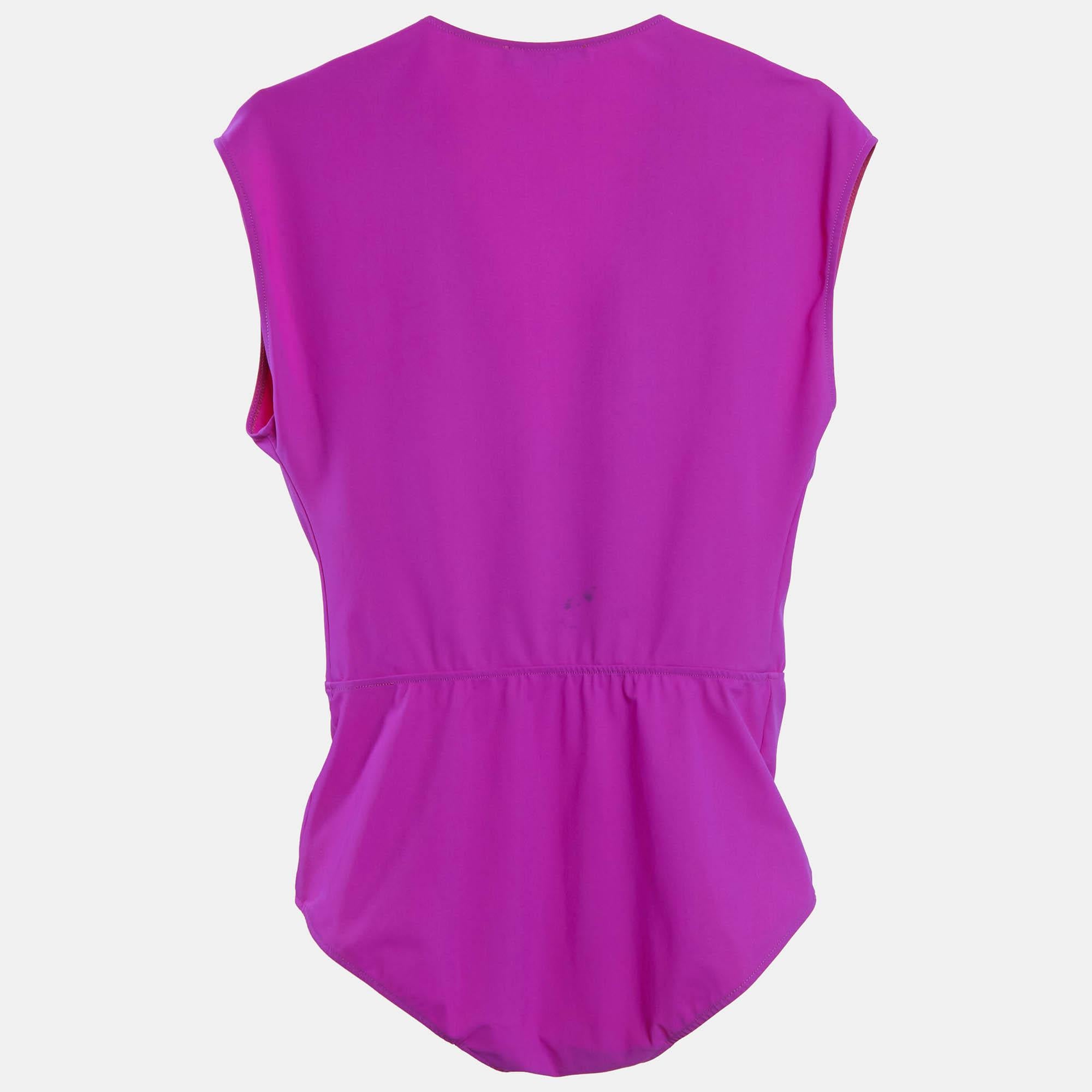 Ce body de Maje se caractérise par une confection magistrale et un attrait intemporel. Présenté en jersey rose, il n'est rien d'autre que du charme à l'état pur et est un must have.