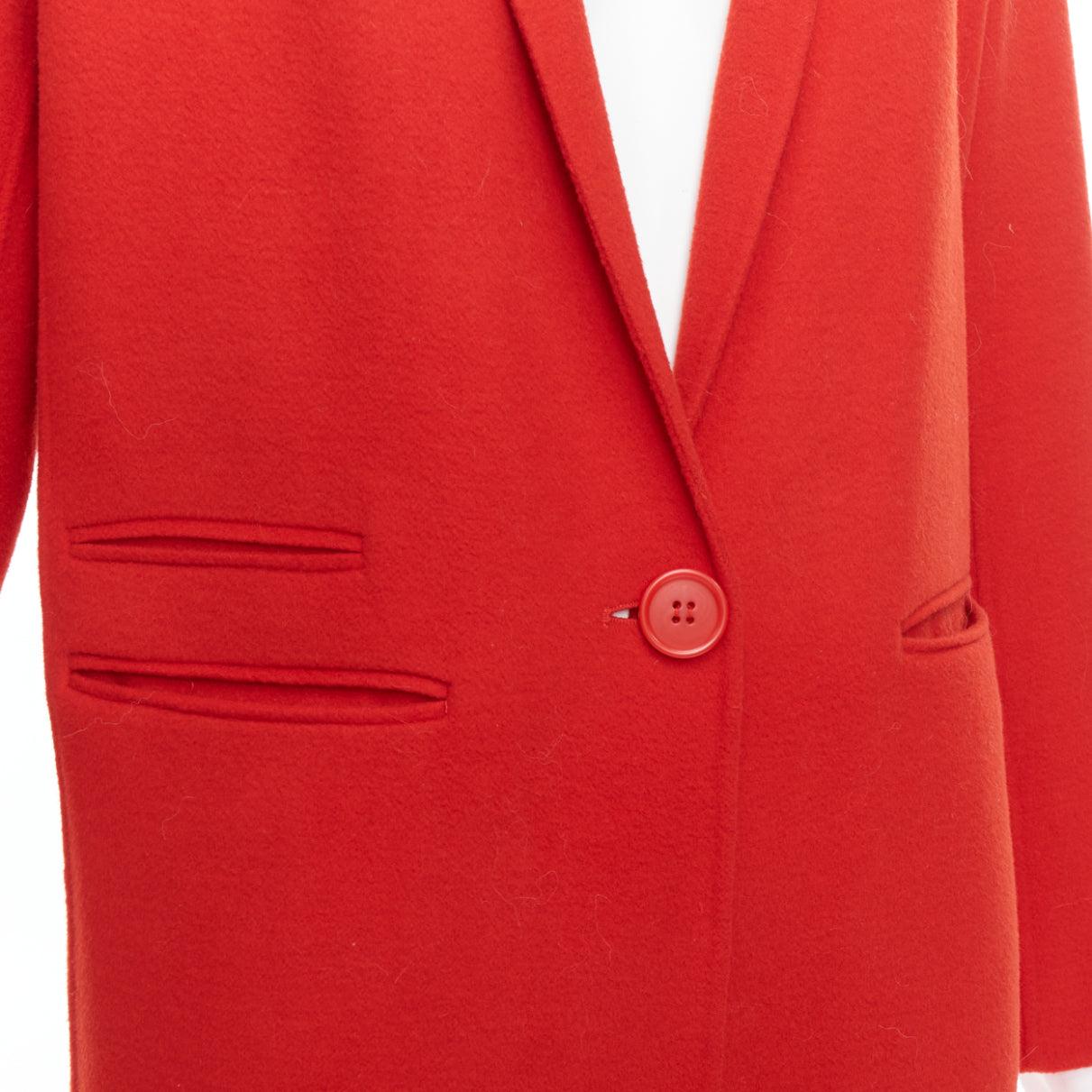 Maje rosso in misto lana con risvolto a punta e tasche, cappotto lungo FR36 XS
Riferimento: ALCU/A00015
Marchio: Maje
Materiale: Lana, misto
Colore: rosso
Modello: Tinta unita
Chiusura: bottone
Prodotto in: Cina

CONDIZIONE:
Condizioni: Eccellente,