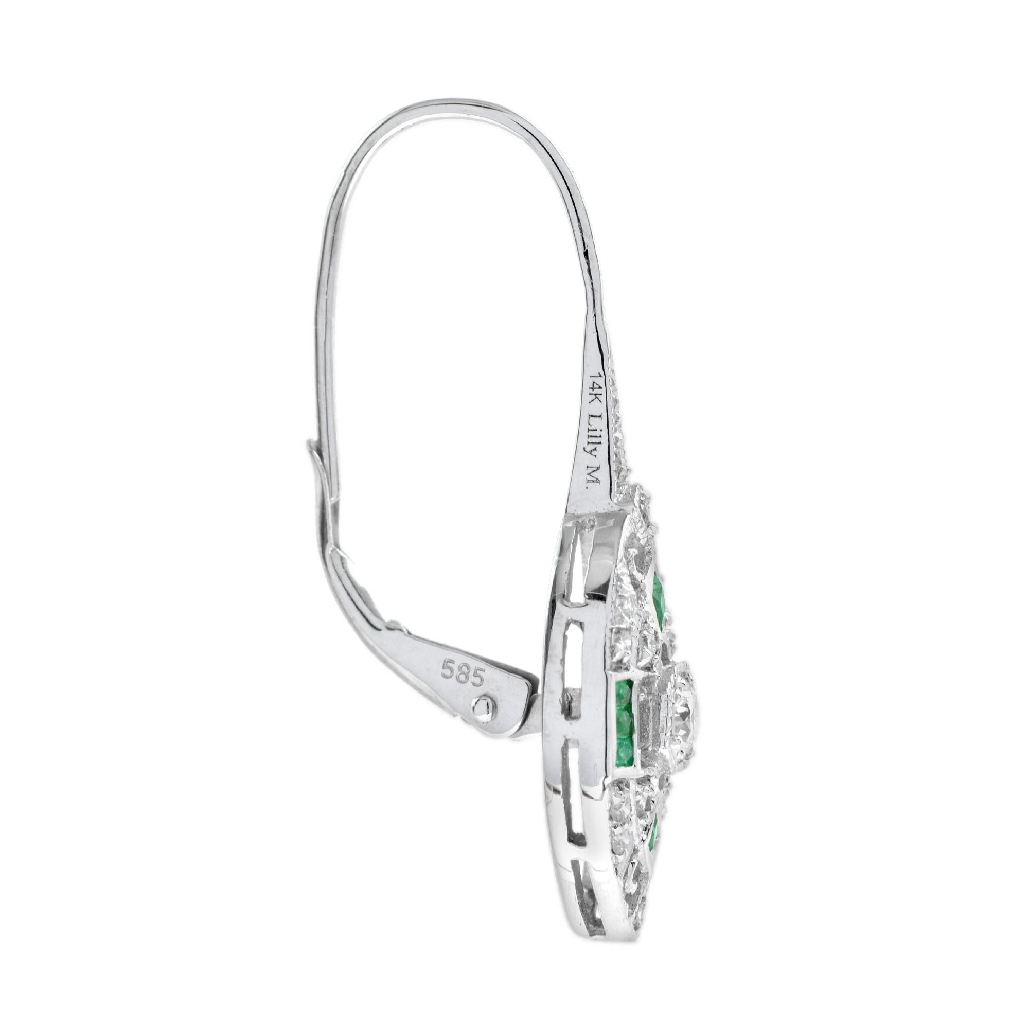 Runde Diamant-Ohrringe im Art-Déco-Stil mit Smaragd aus 14 Karat Weißgold (Rundschliff) im Angebot