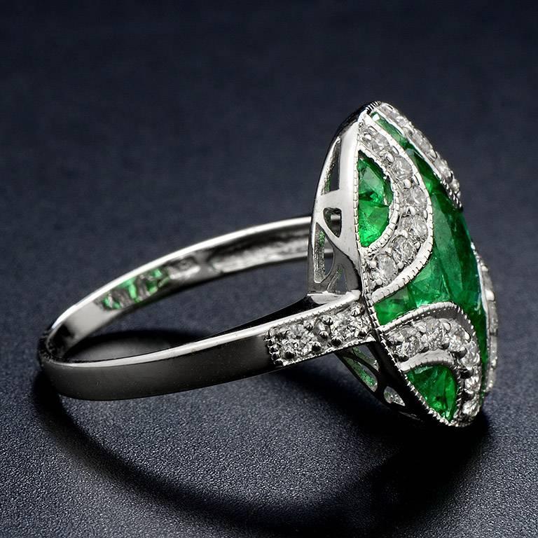 For Sale:  Art Deco Style Oval Emerald with Diamond Cocktail Ring in 18K White Gold 5