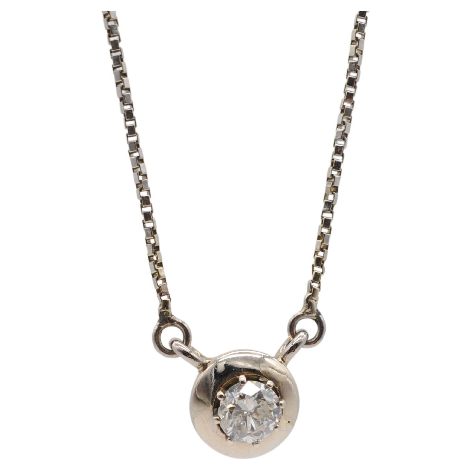 Diamond 0.50ct necklace in 14k whitegold For Sale