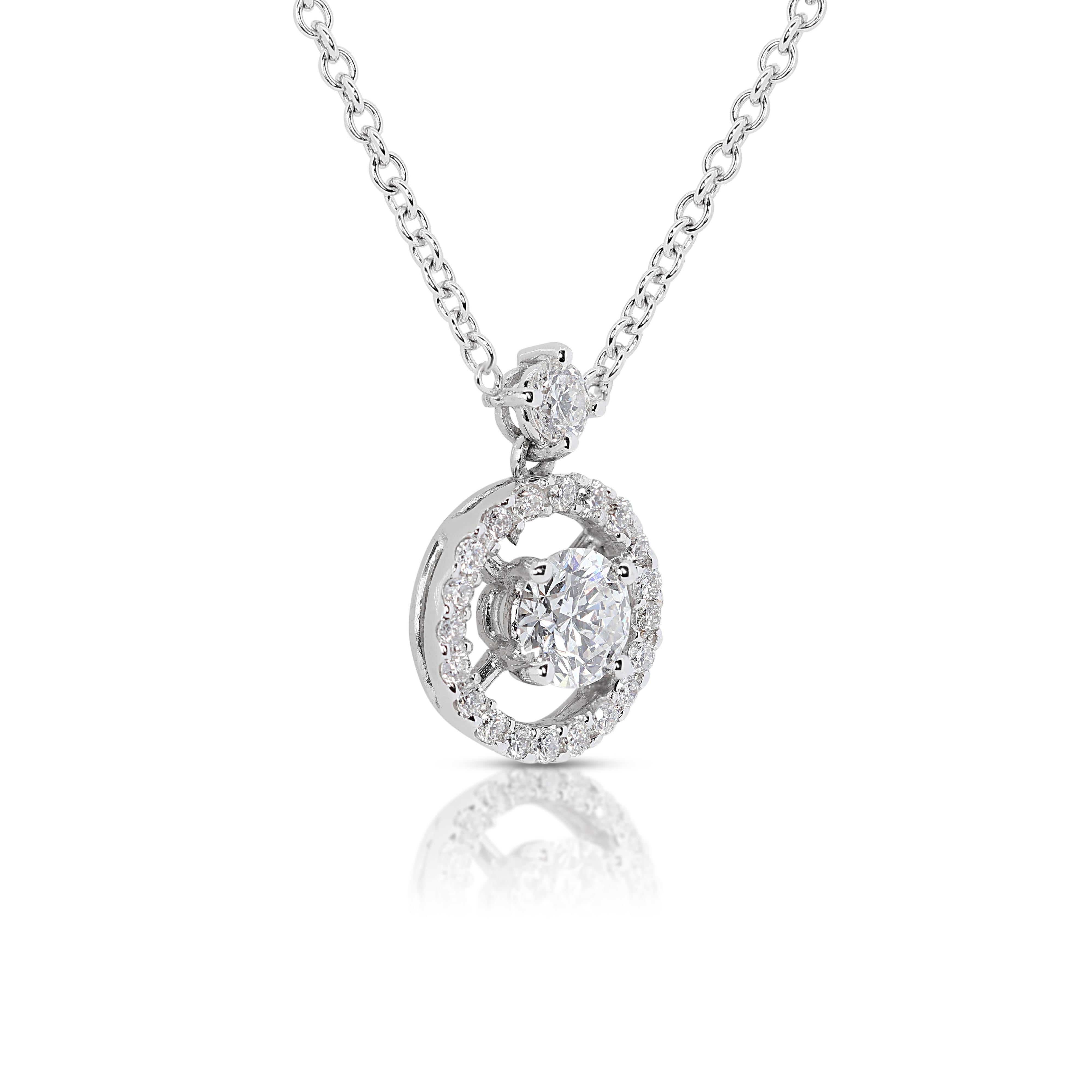 Round Cut Majestic 0.96ct Diamonds Necklace w/ Pendant in 18K White Gold (Chain Included)  For Sale