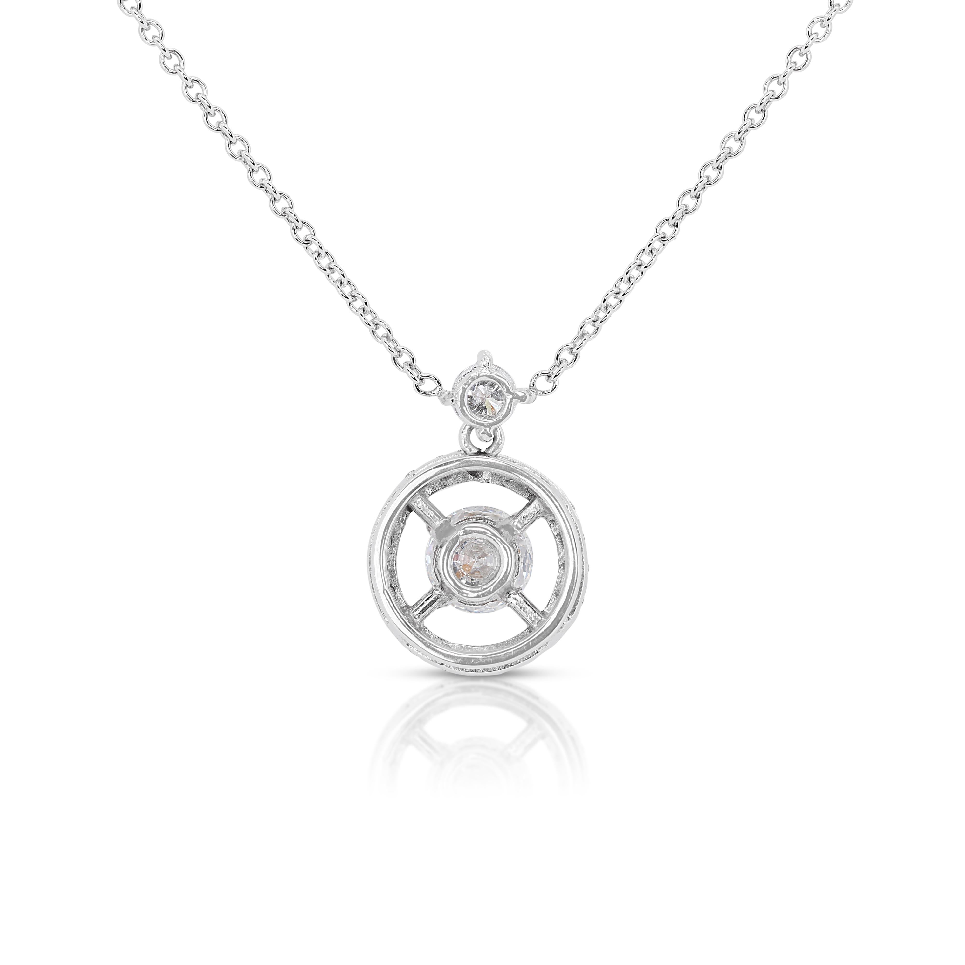Majestic 0.96ct Diamonds Necklace w/ Pendant in 18K White Gold (Chain Included)  For Sale 1