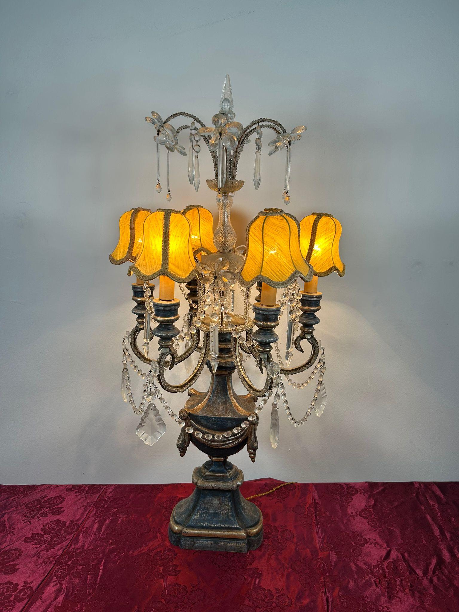 Majestuosa araña francesa de 8 luces y cristal de Bohemia de 100 cm, años 40 mediados del siglo XX en venta