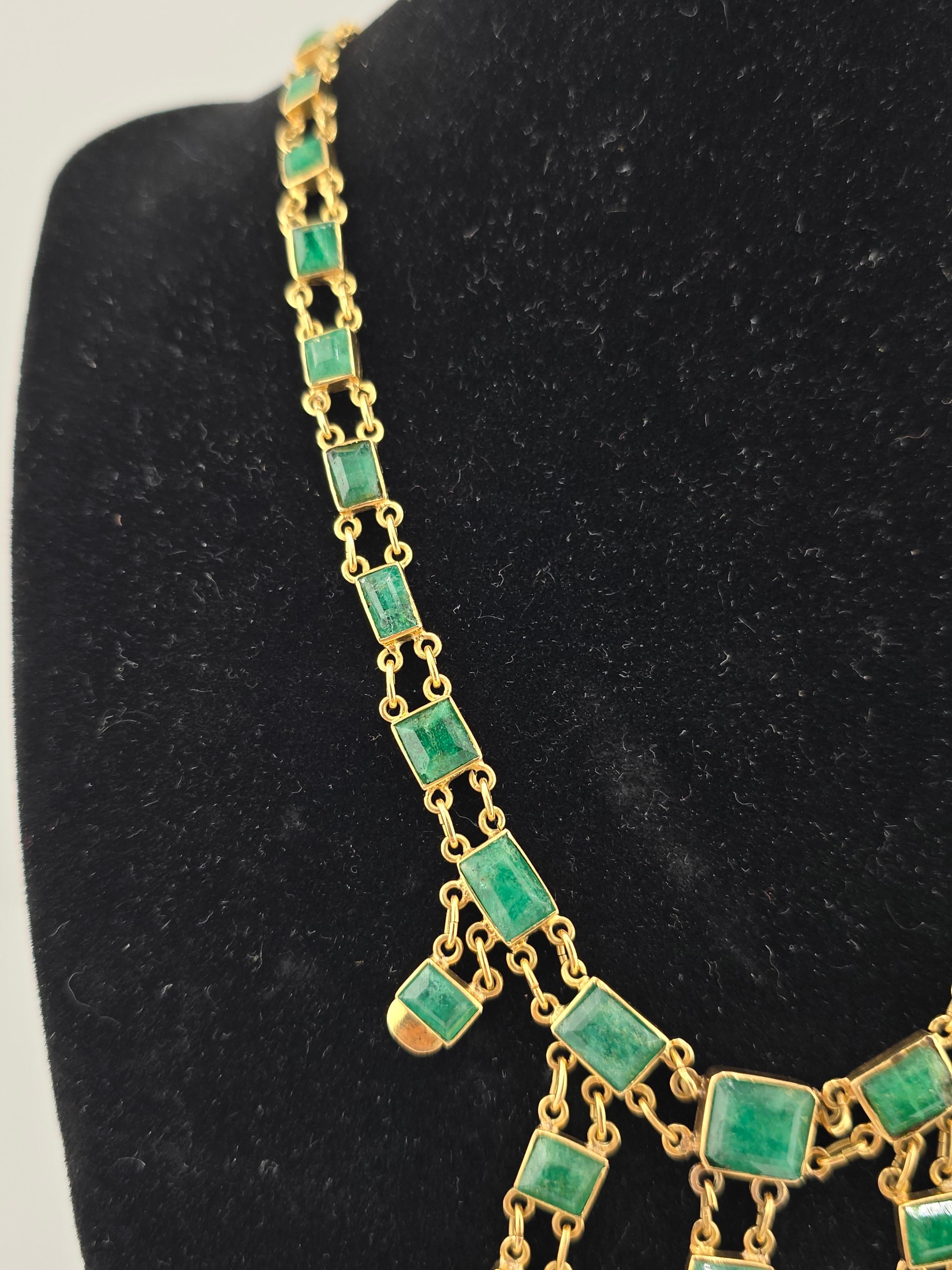 Majestic 14K Yellow Gold & Emerald Necklace 31.74 Grams For Sale 1