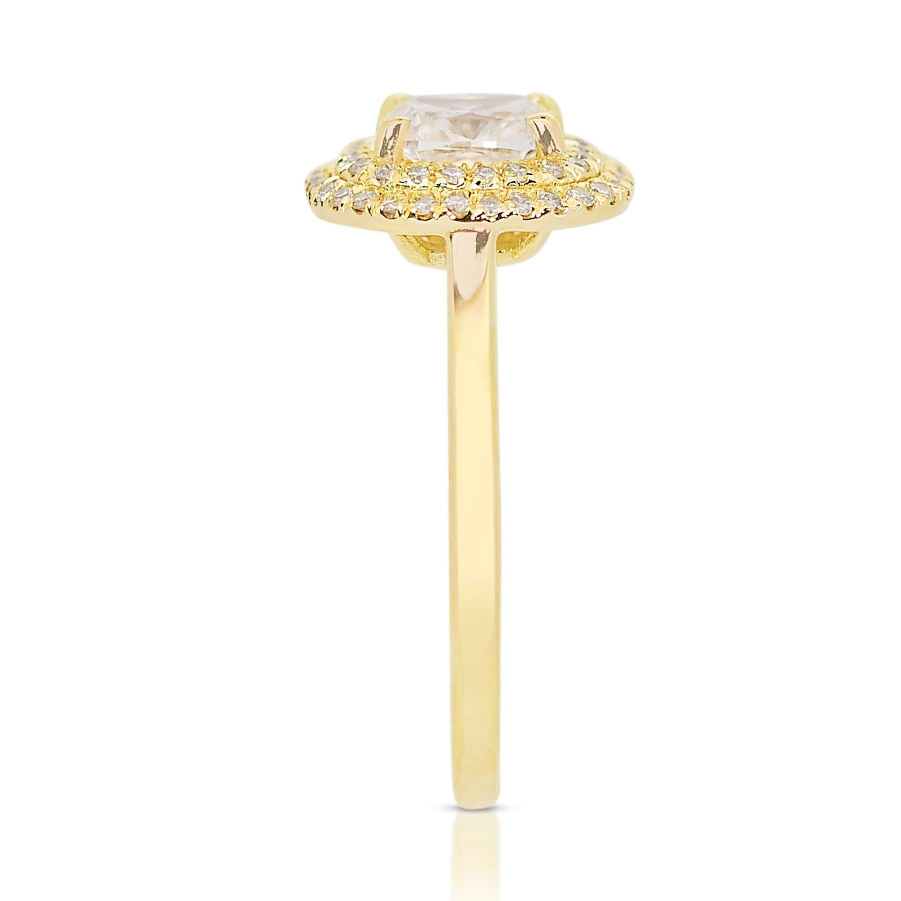 Majestic 1.78ct Diamond Halo Ring in 18k Yellow Gold - GIA Certified For Sale 1