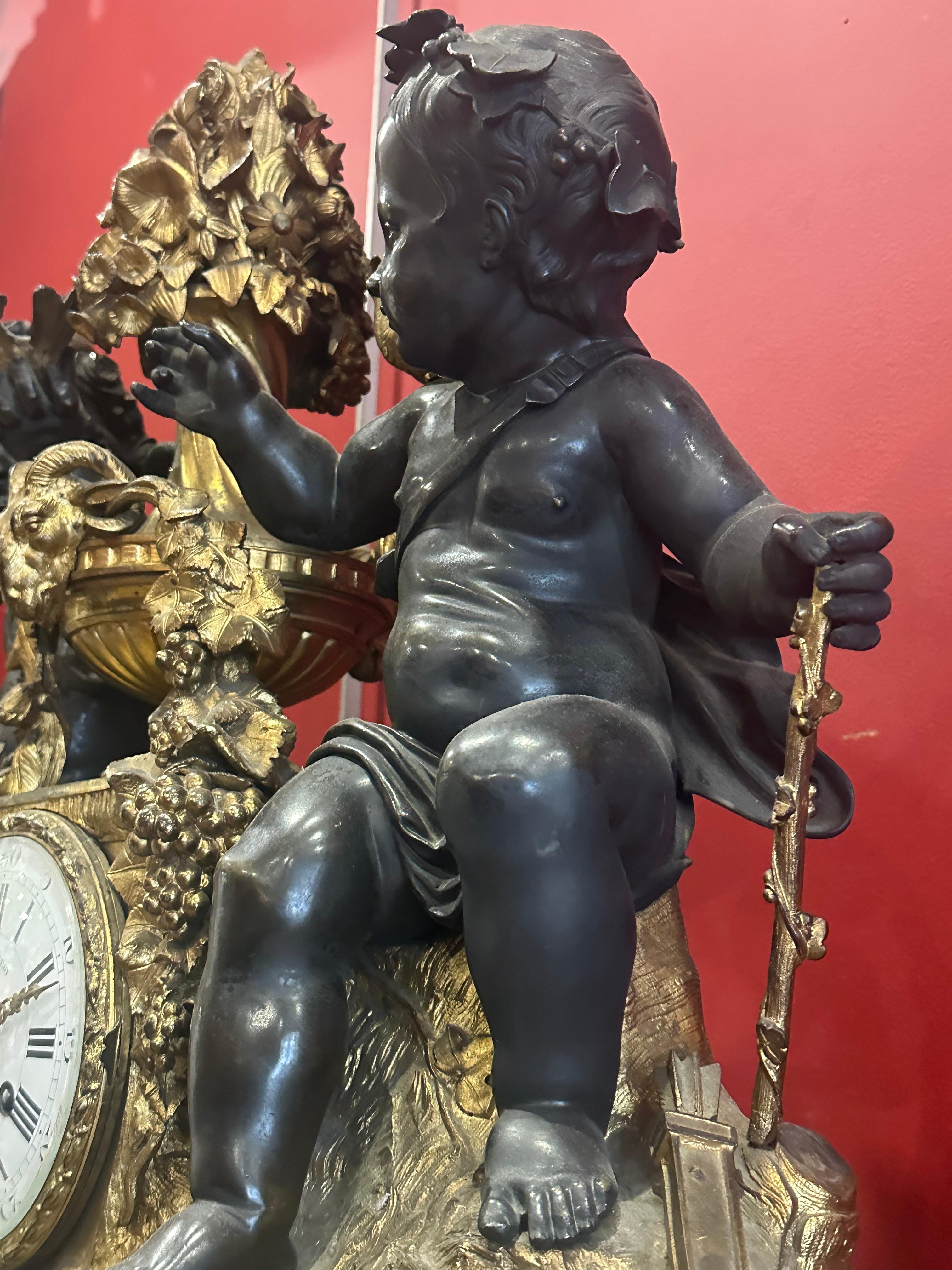 Maestoso candelabro francese in bronzo dorato del XIX secolo e orologio di guarnizione in vendita 10