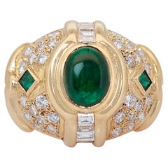Majestic 3.15ct Emeralds and Diamonds Cluster Ring in 18k Yellow Gold - IGI Cert