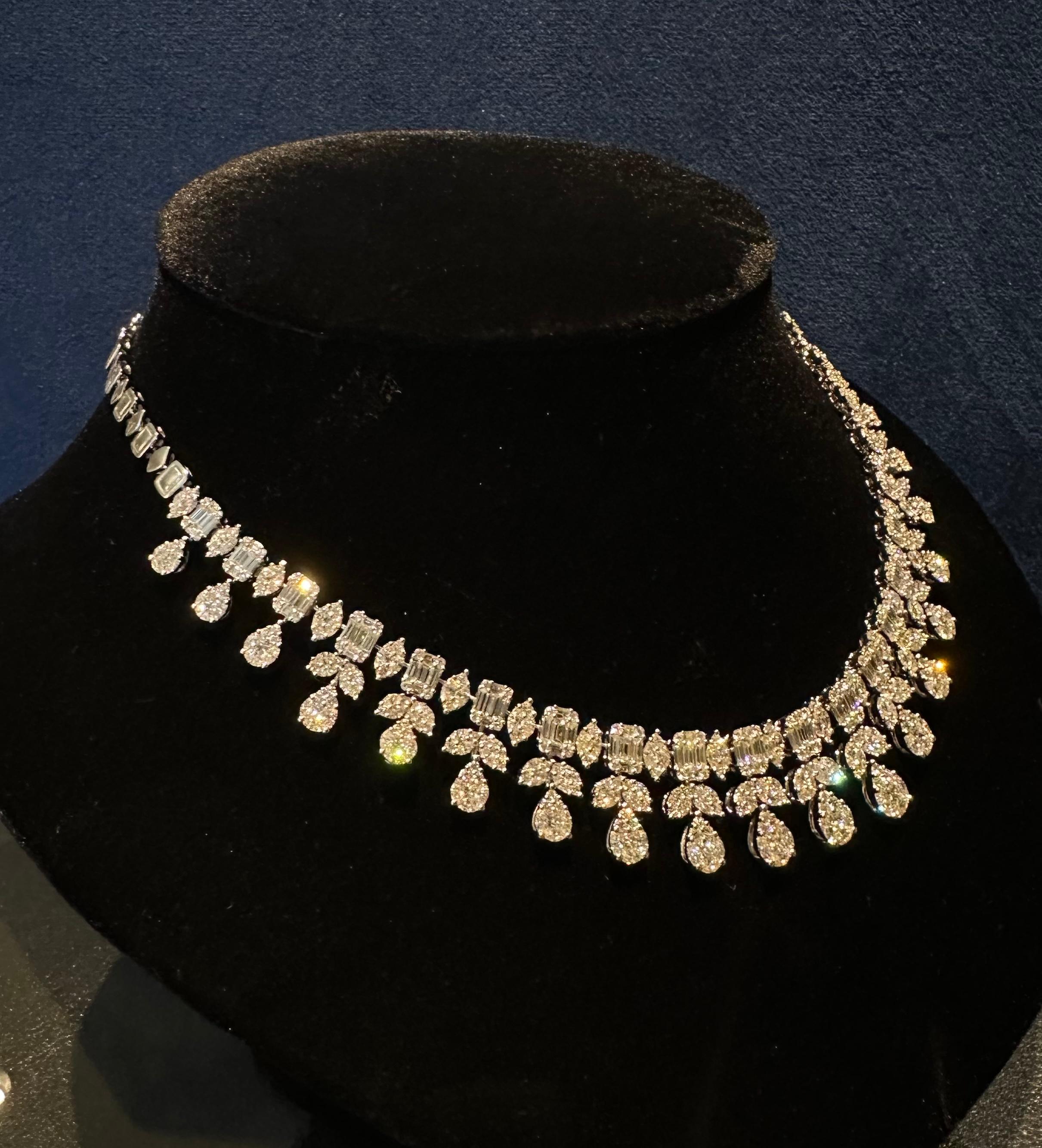 Women's Majestic 45 Carat Diamond Cascading Princess Necklace in 18 Karat White Gold For Sale