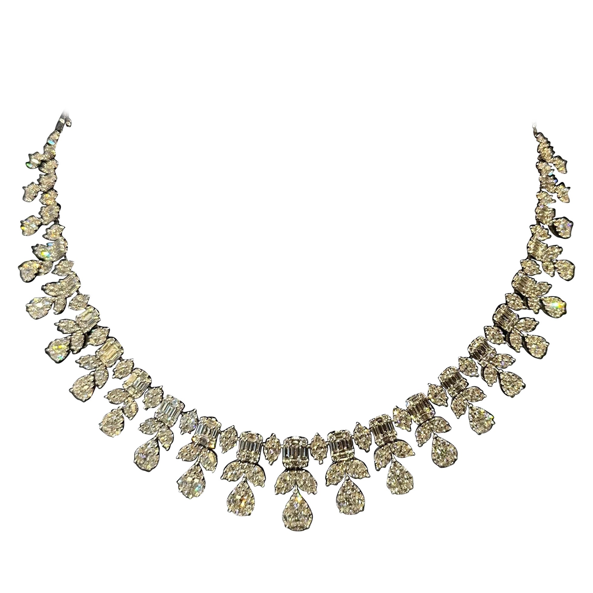 Collana Majestic 45 Carat Diamond Cascading Princess in oro bianco 18 Karati