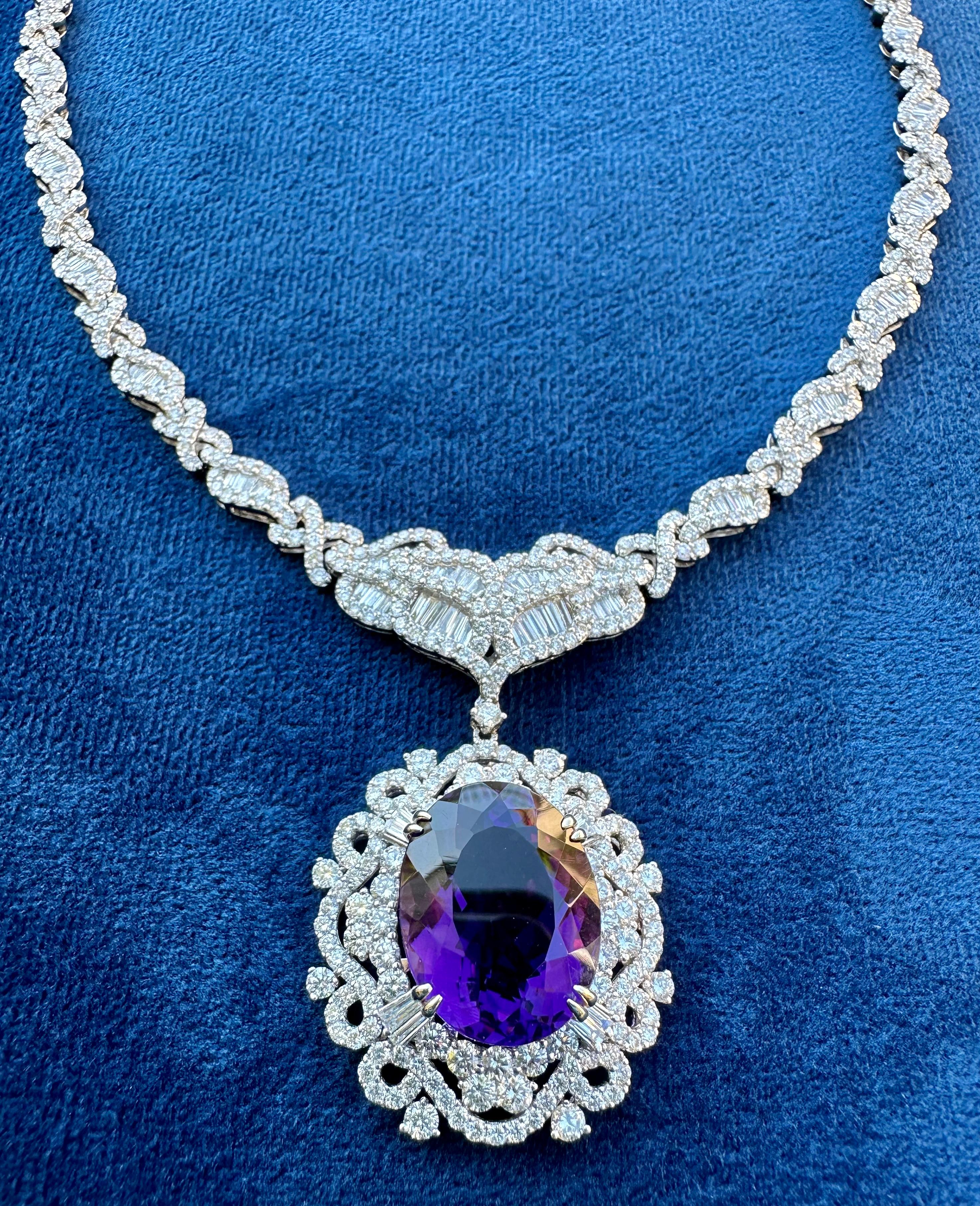 Majestic 52 Karat intensiver lila brasilianischer Amethyst & Diamant 18K Gold Halskette (Kunsthandwerker*in) im Angebot