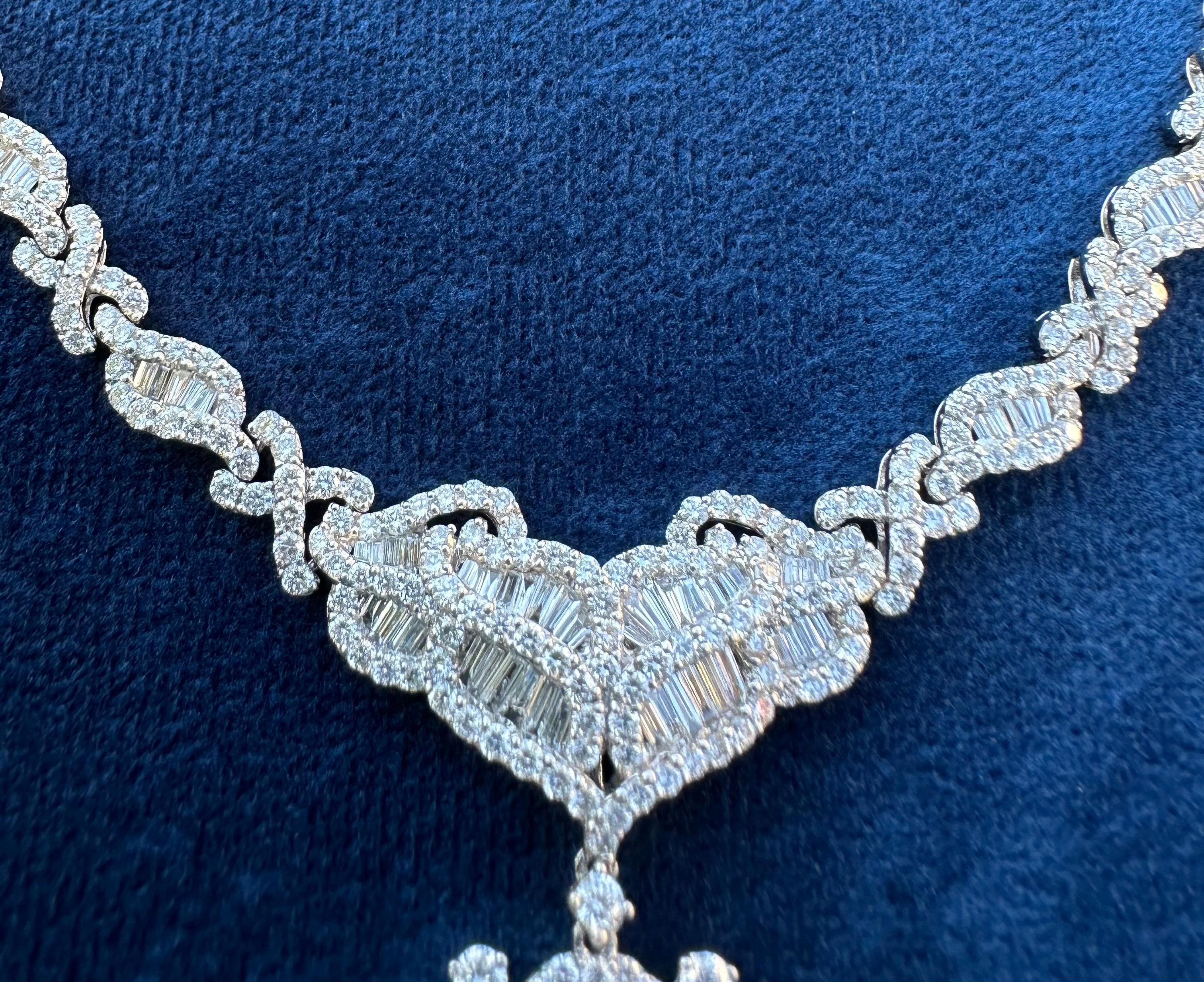 Majestic 52 Karat intensiver lila brasilianischer Amethyst & Diamant 18K Gold Halskette Damen im Angebot