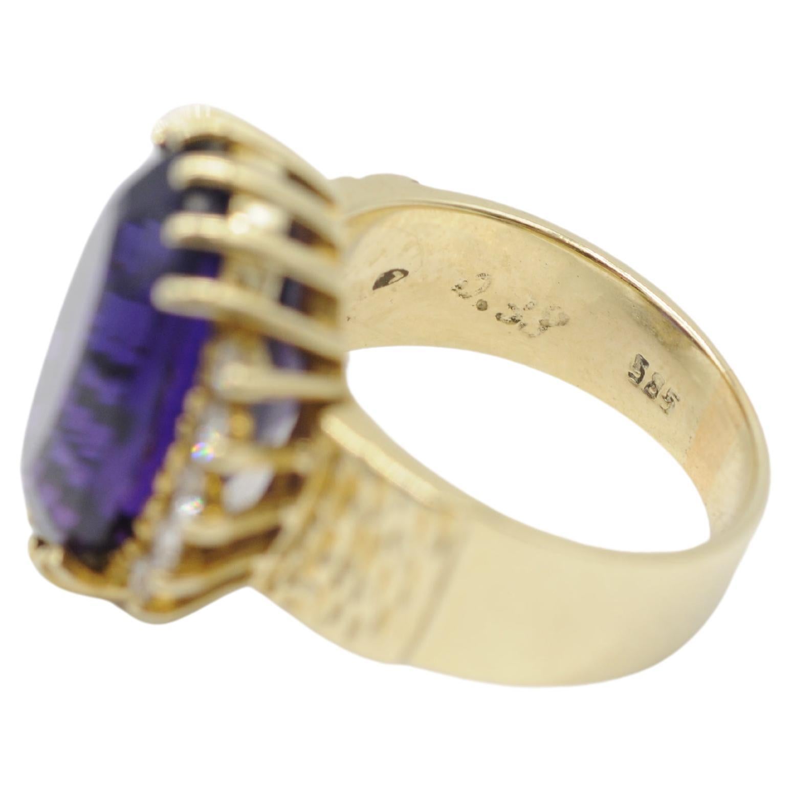 Majestic  amethyst ring with diamond in 14k Gold For Sale 2