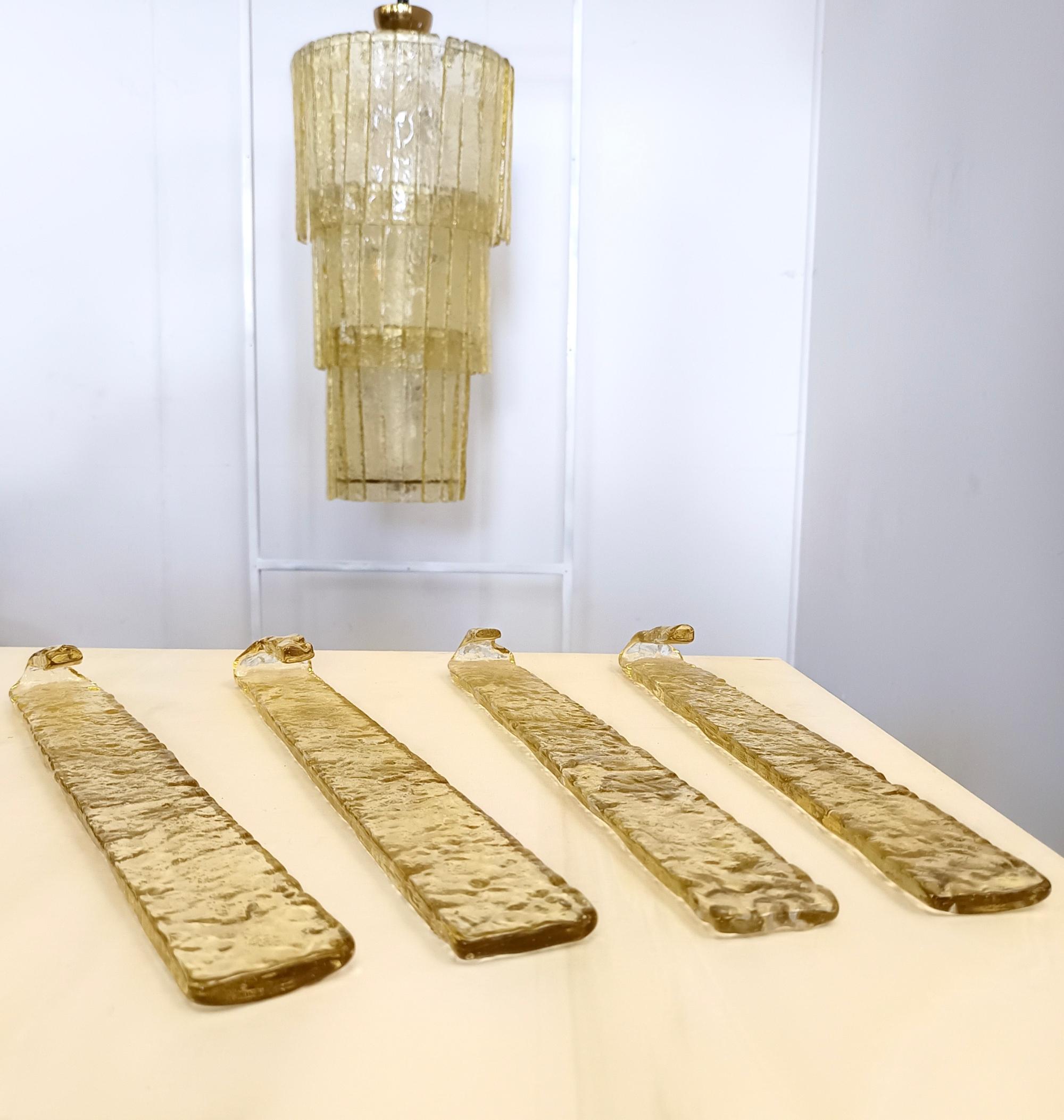 Majestätischer und monumentaler Kronleuchter aus goldenem Murano-Glas, Italien 1970er - 1980er Jahre (Lackiert) im Angebot