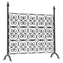 Majestic Antique Fire Screen in Wrought Iron Late 19th Century