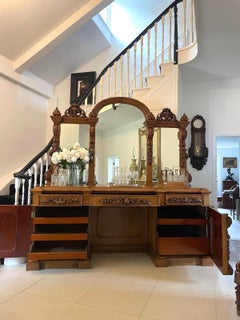 Majestic Antique Victorian Carved Oak Mirror Backed Sideboard