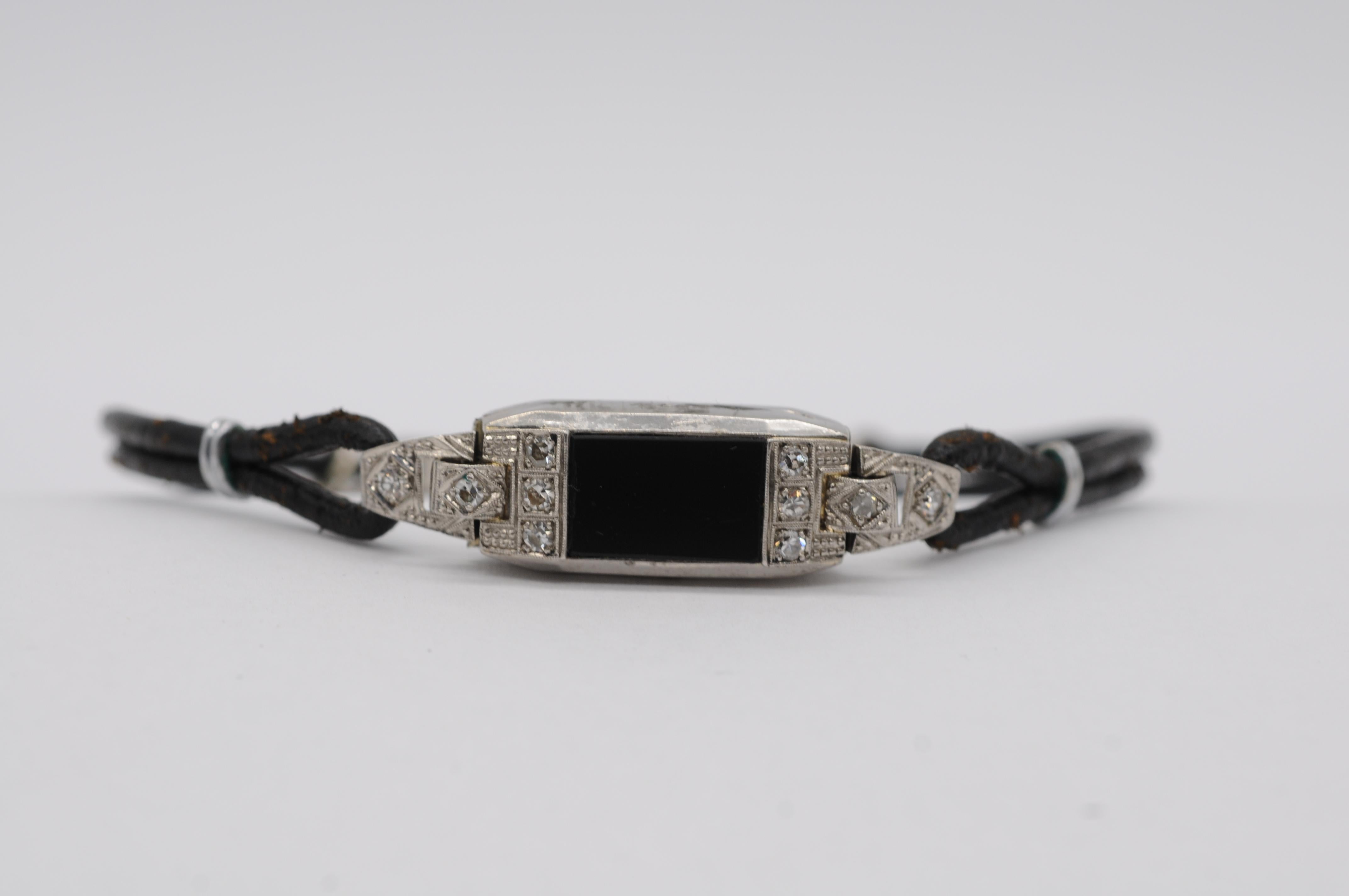 Majestueux bracelet Art déco avec diamants, platine et onyx en vente 11