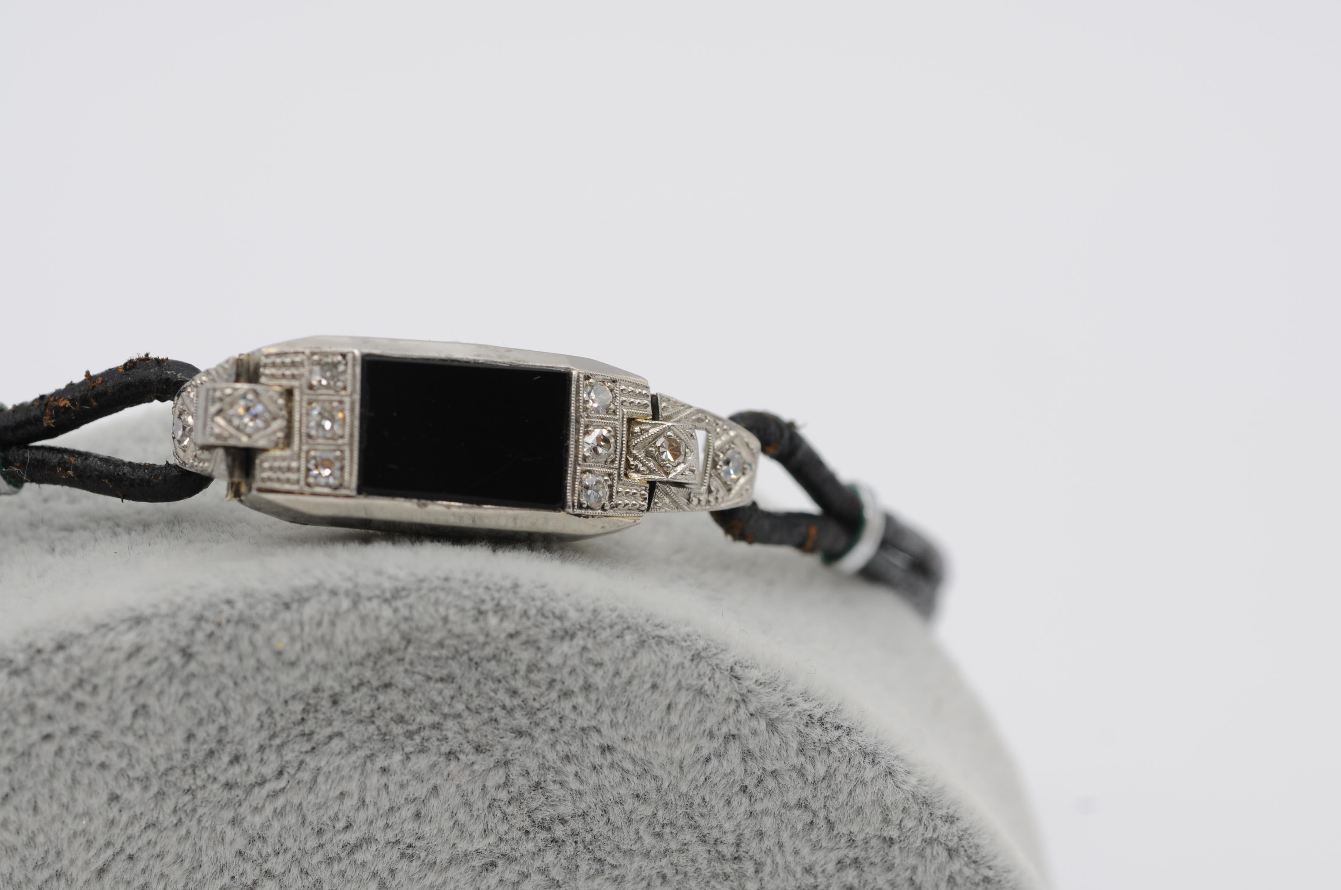 Majestueux bracelet Art déco avec diamants, platine et onyx Bon état - En vente à Berlin, BE