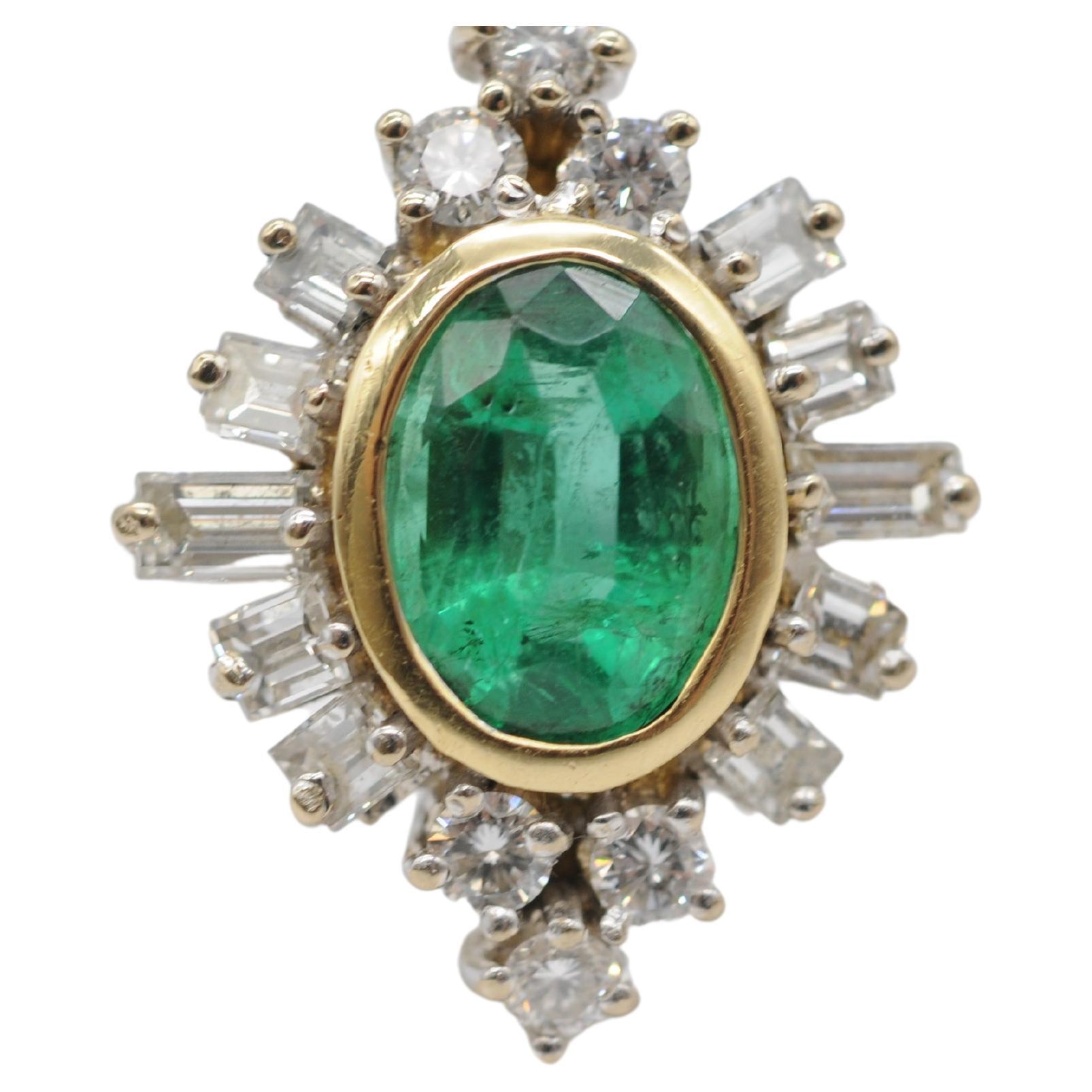 Taglio ovale Anello Art deco con smeraldo Zambia da 1,25 carati in oro 18 carati in vendita