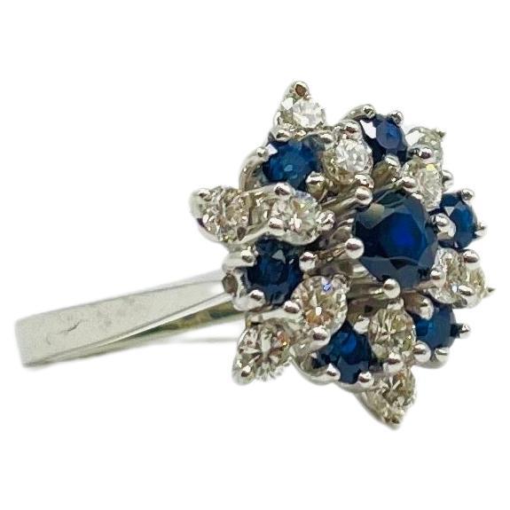 Majestic art deco ring with diamond and sapphire in 18k gold For Sale 5