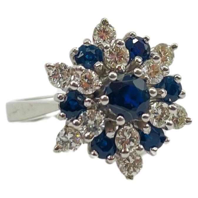 Art Deco Majestic art deco ring with diamond and sapphire in 18k gold For Sale
